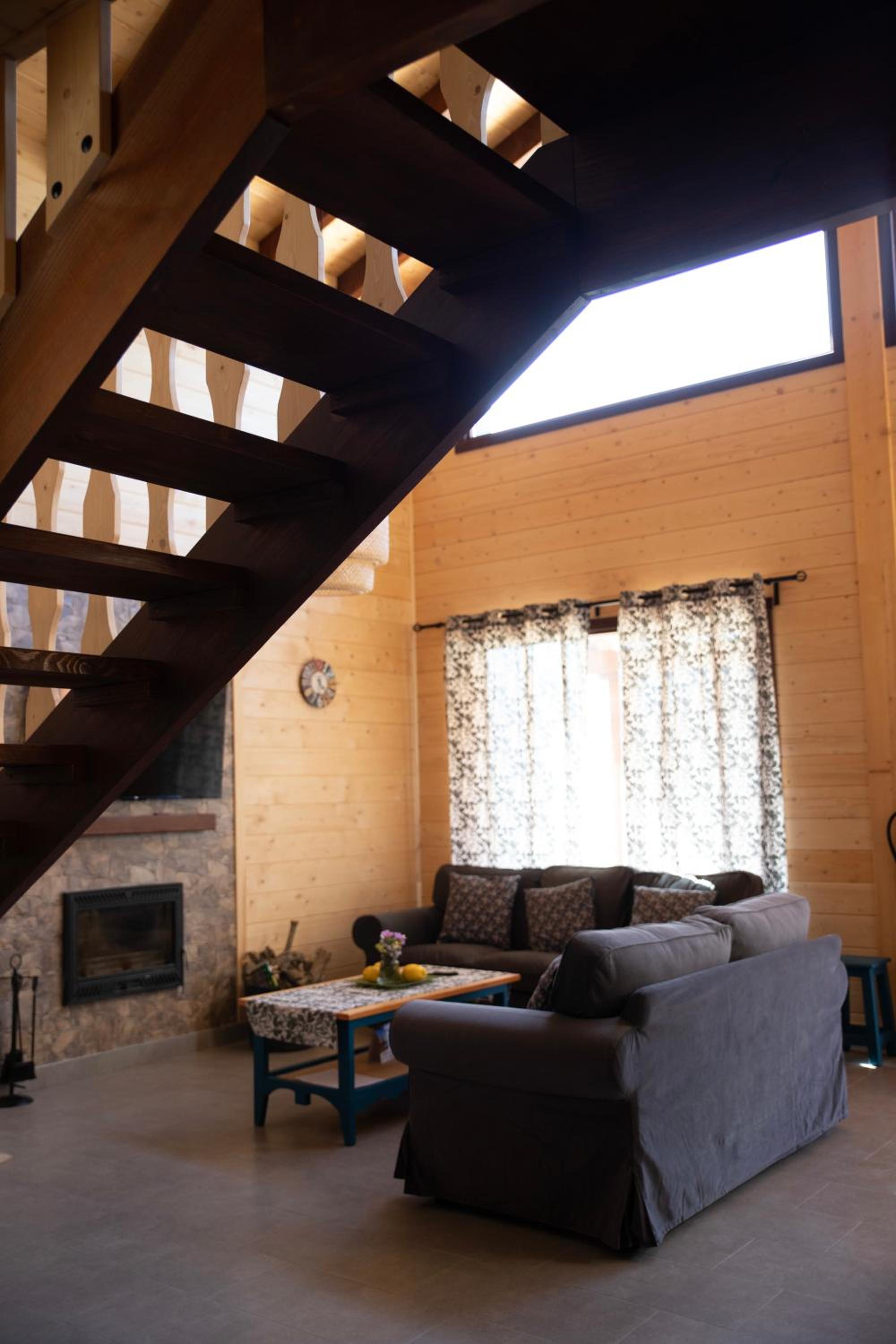 Four-Bedroom House photo 2