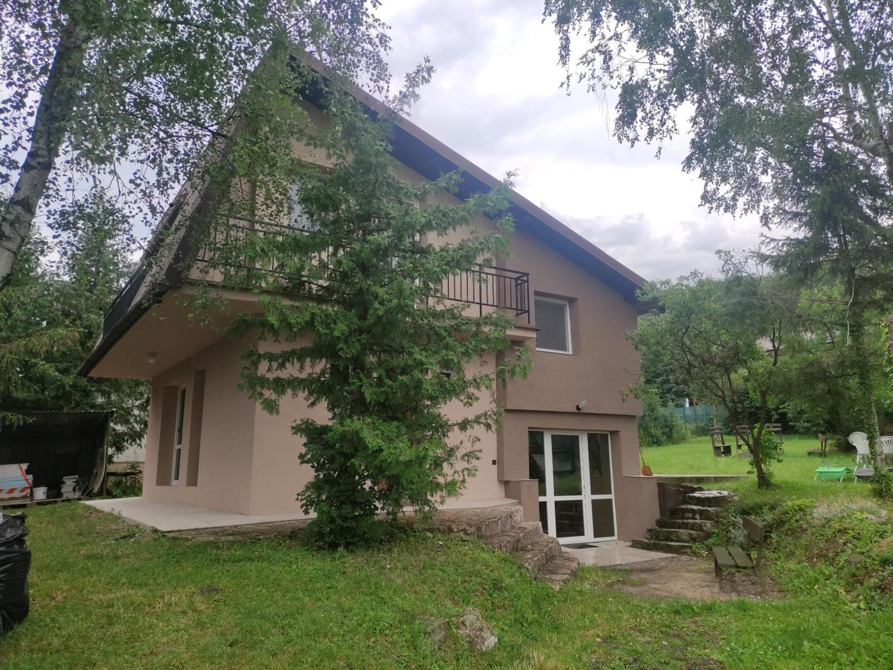 Four-Bedroom House photo 1