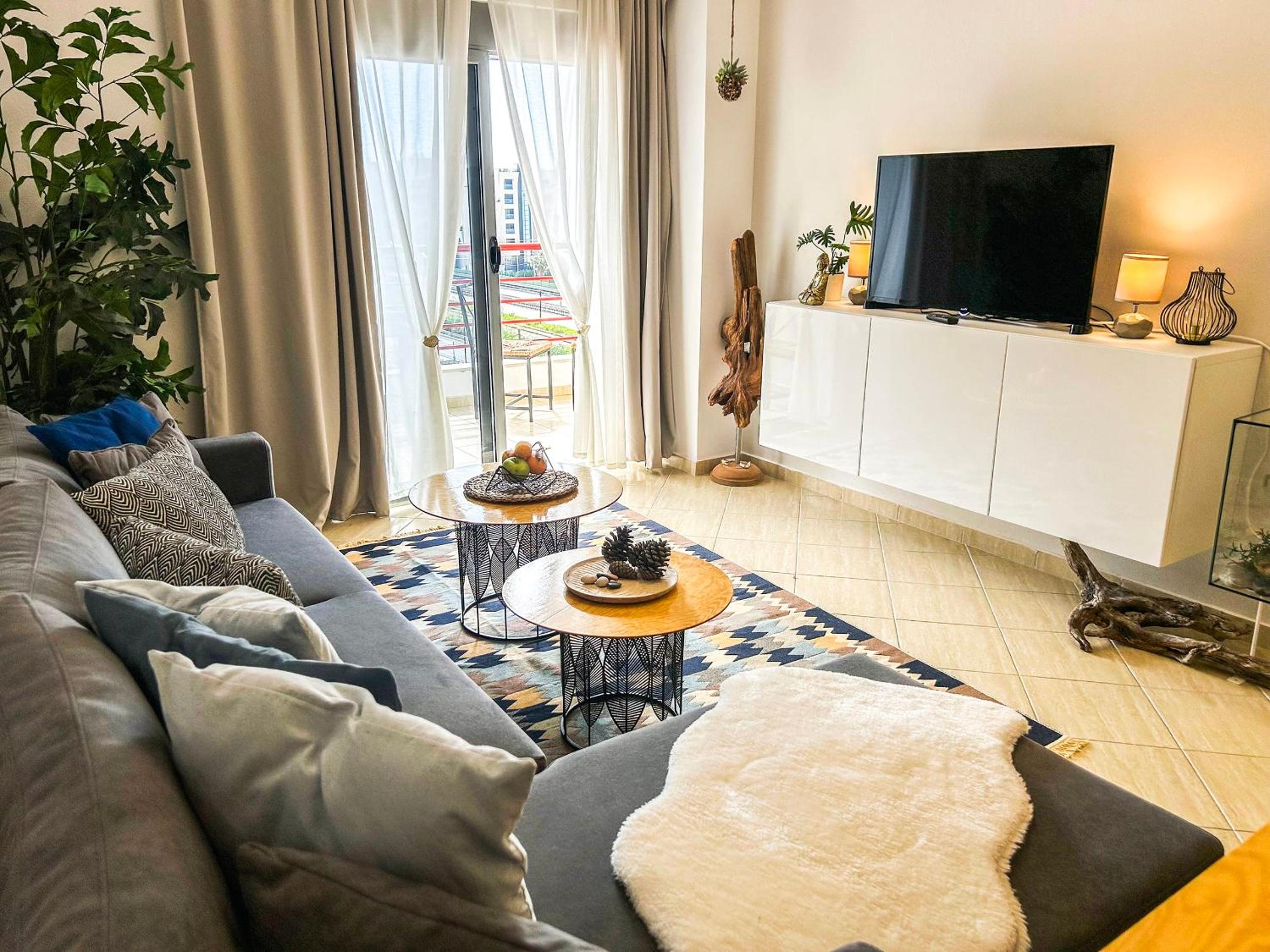 Deluxe Apartment