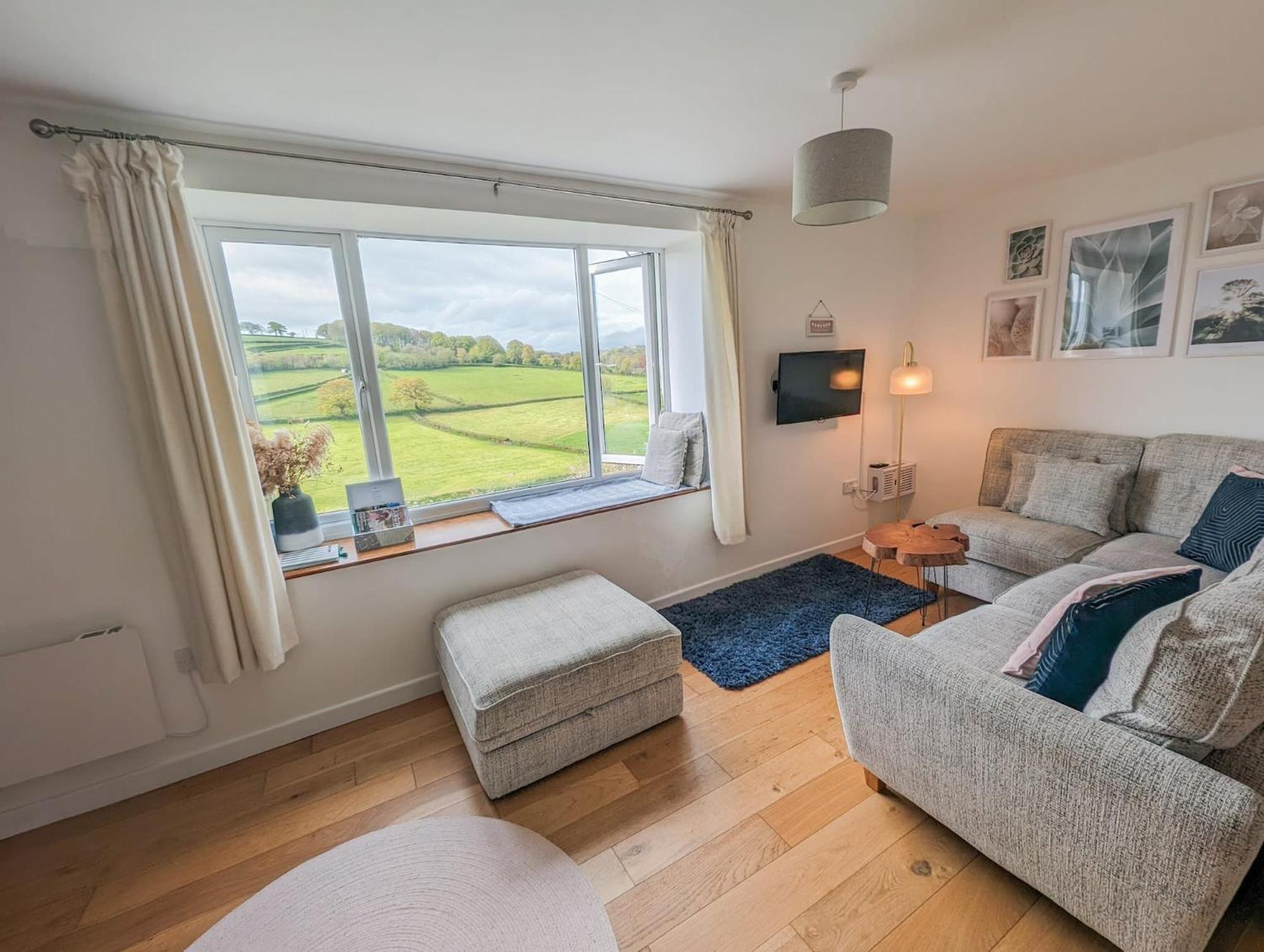 Bungalow photo 1
