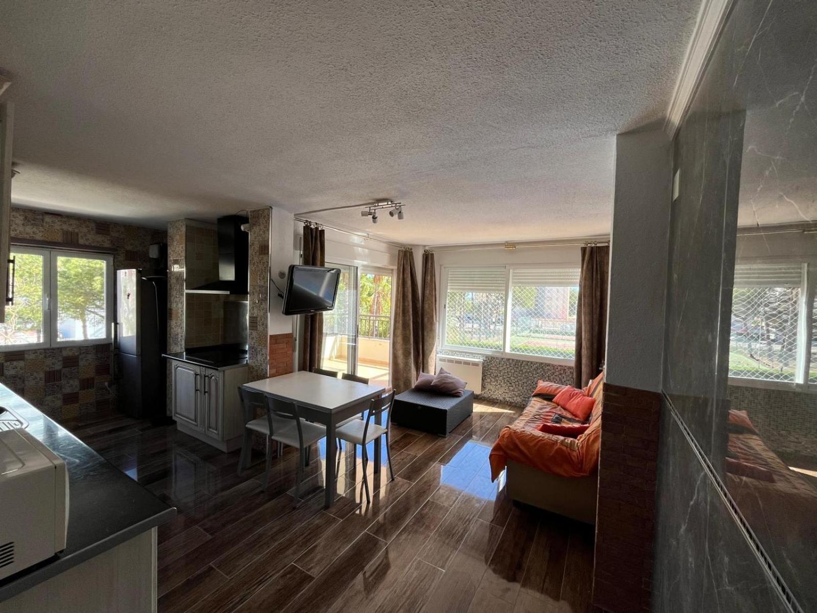 Apartamento Familiar de Dos Habitaciones con Vista