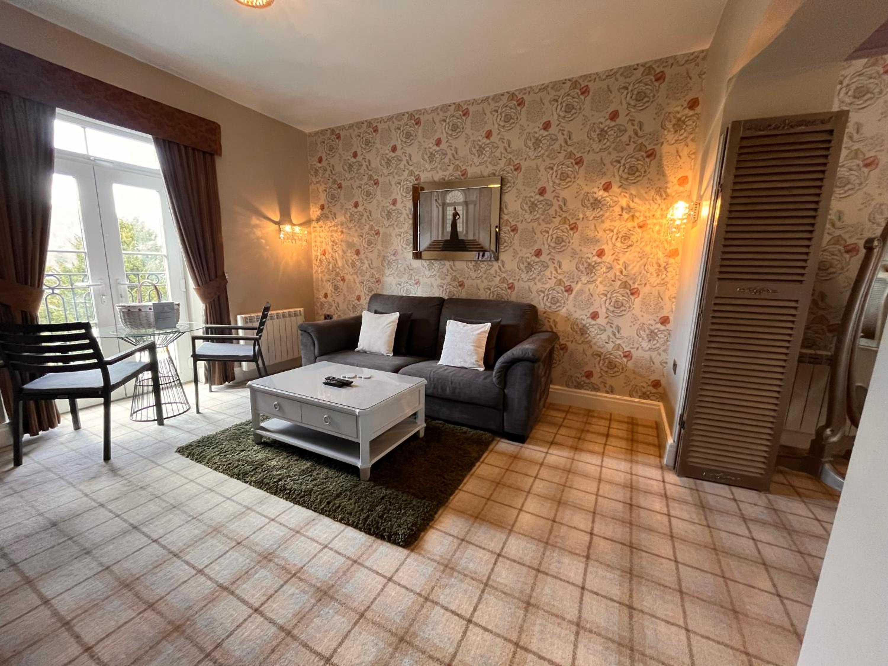 Suite 3
