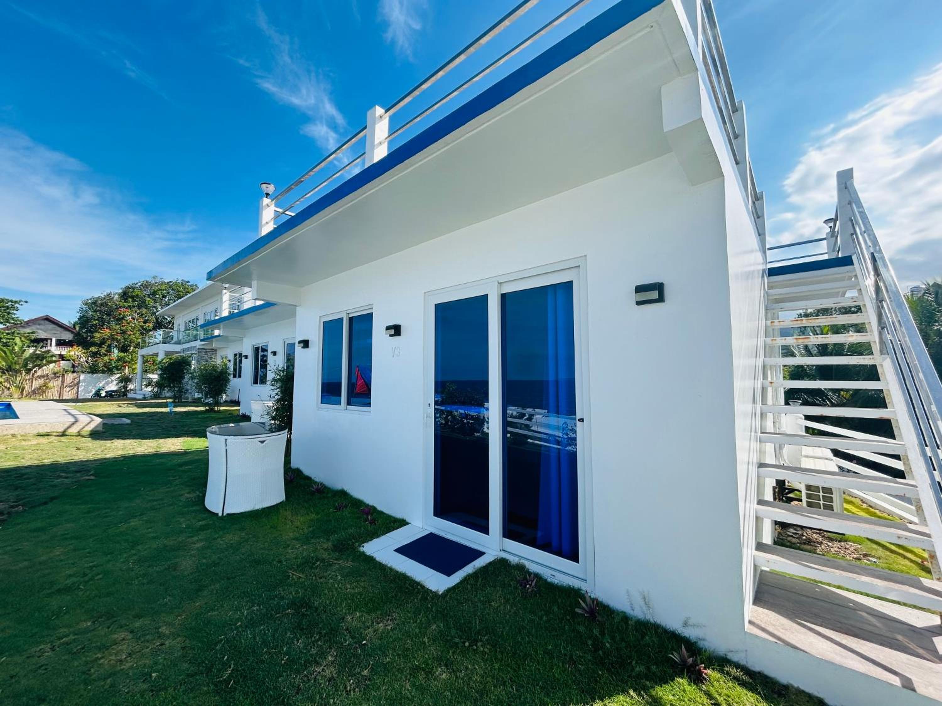 Villa with Sea View - Photo 13