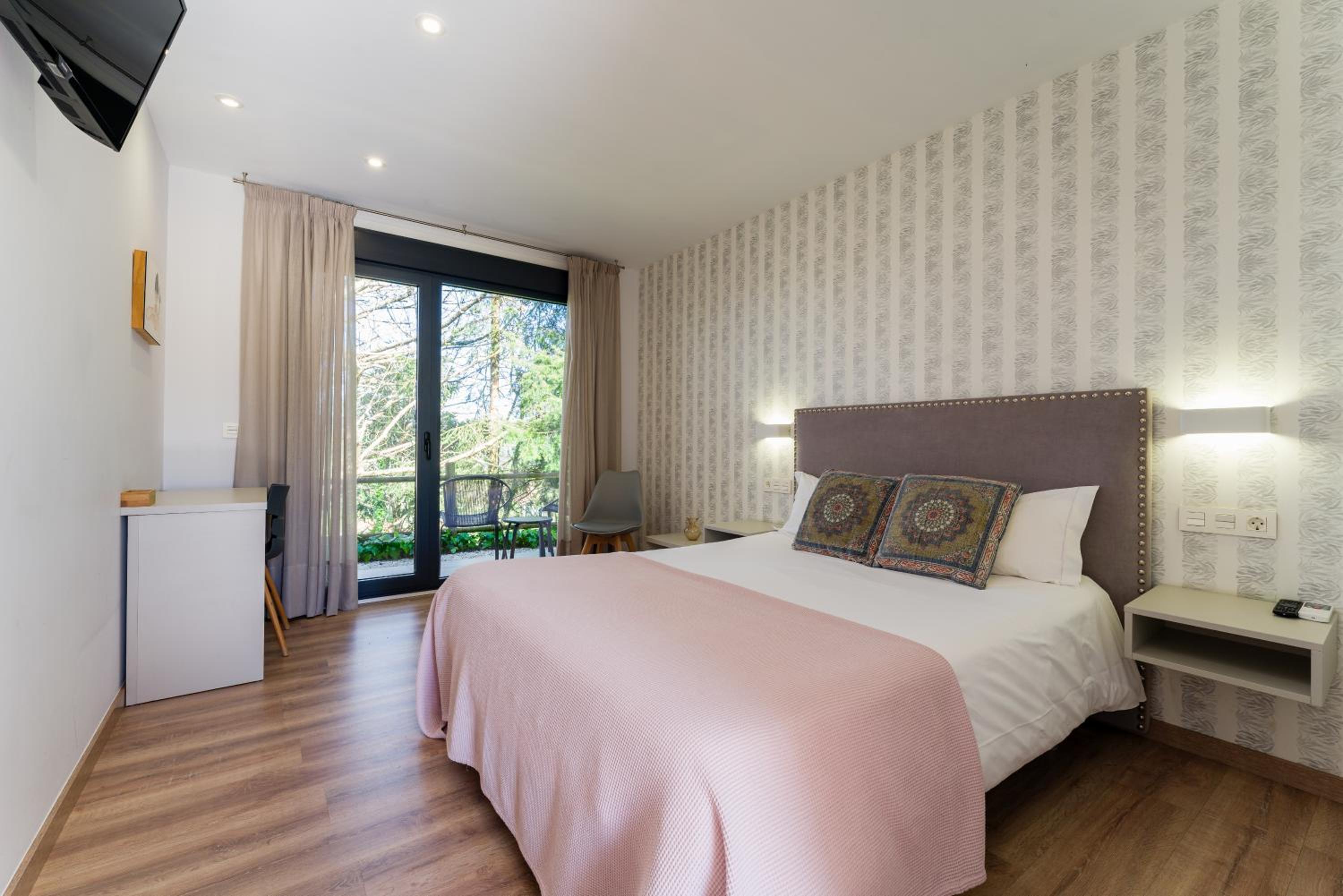 Double Room - Photo 1