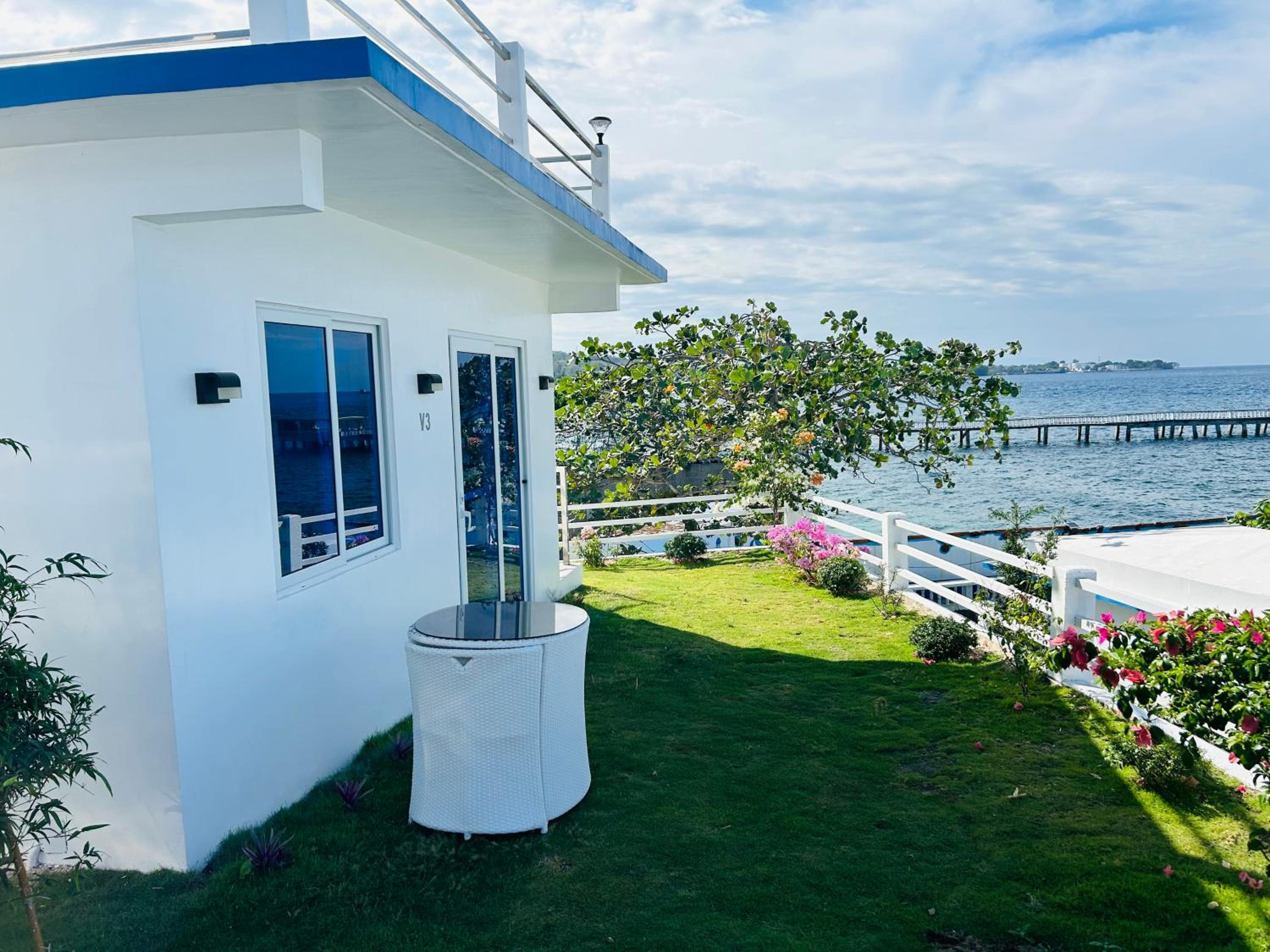 Villa with Sea View - Photo 12