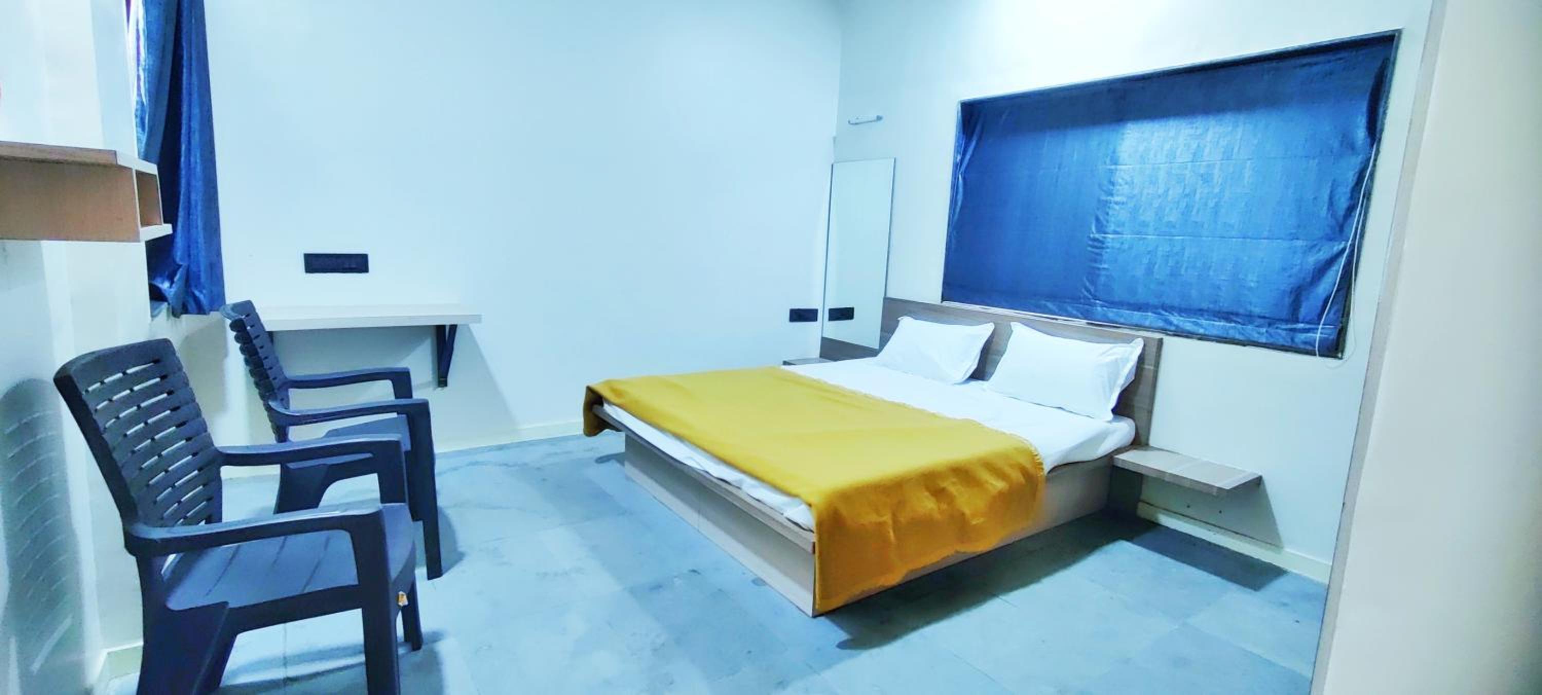 Budget Double Room photo 3