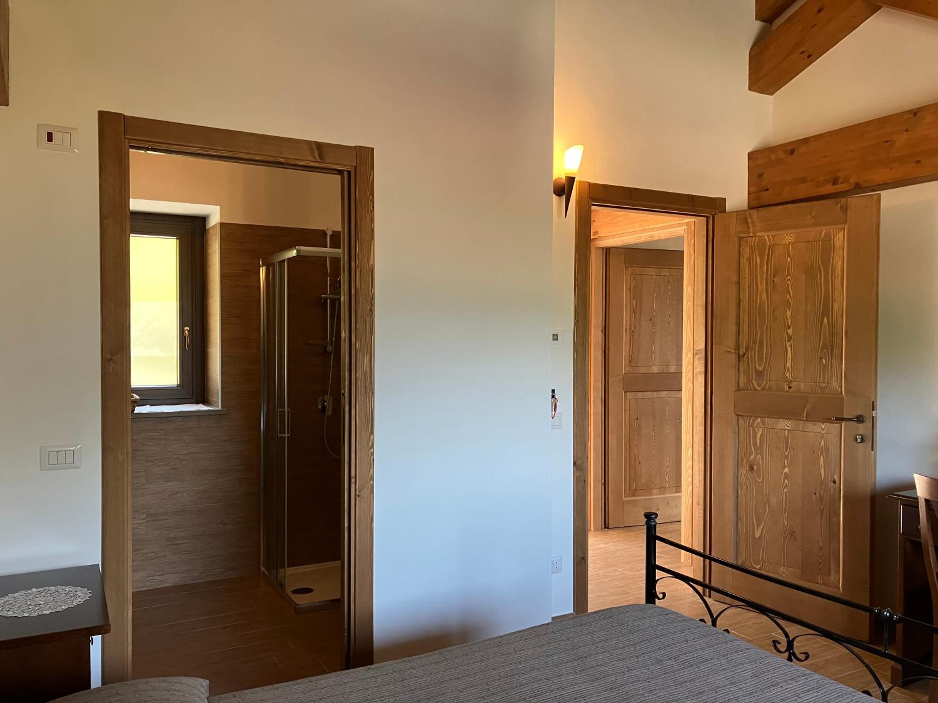 Double Room - Photo 13