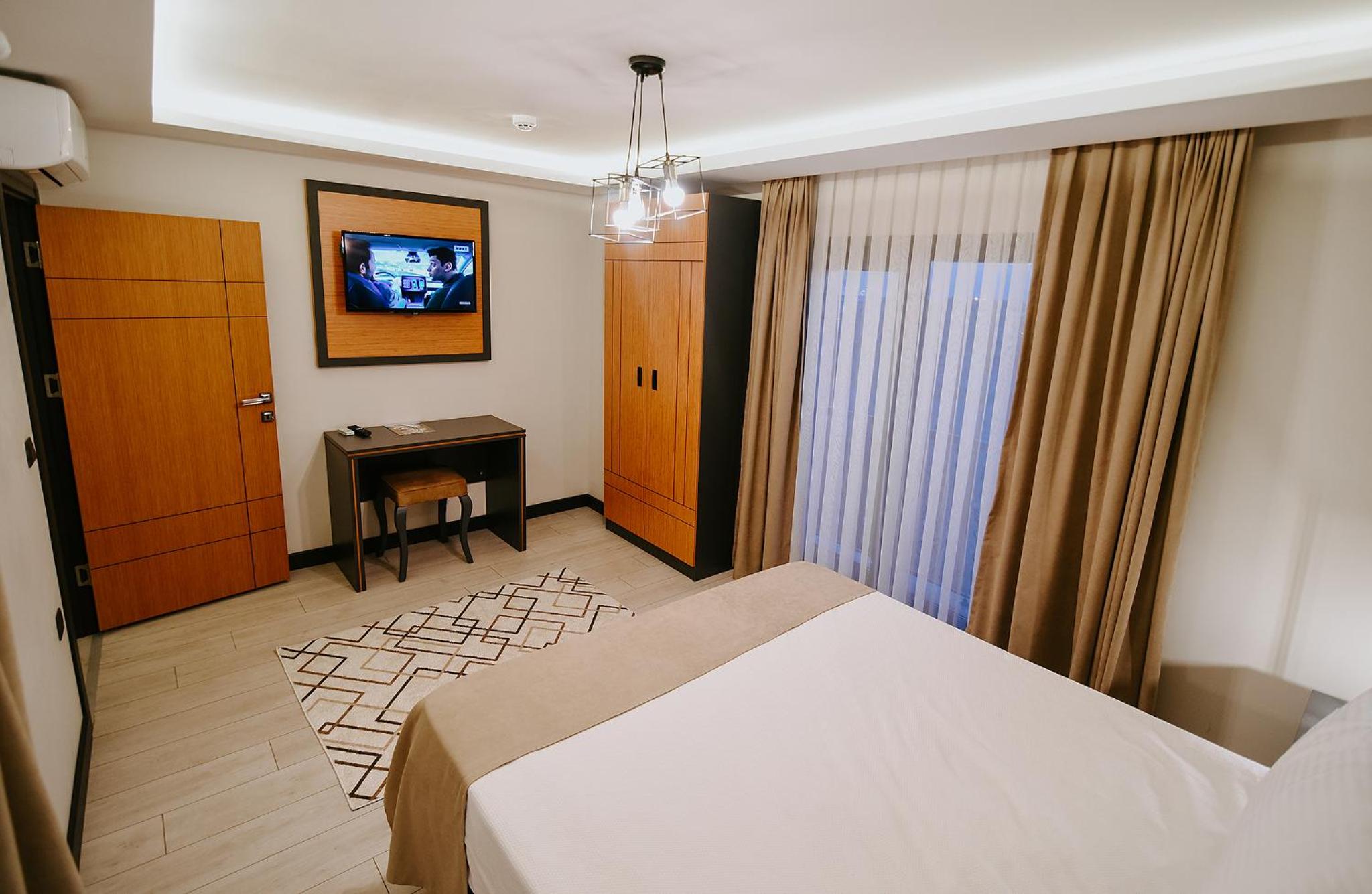 Luxury Triple Room photo 3