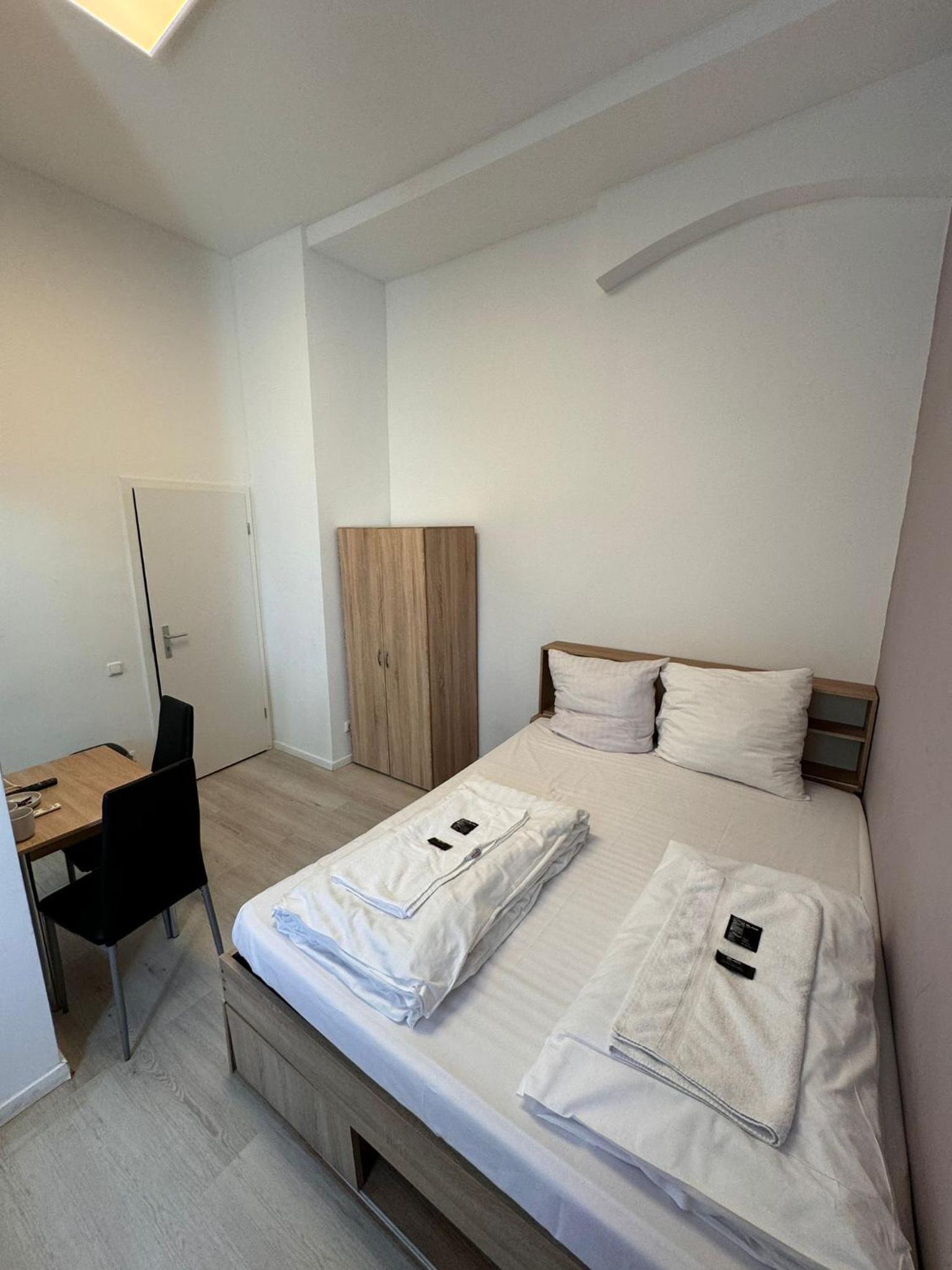 Triple Room with Private Bathroom photo 3