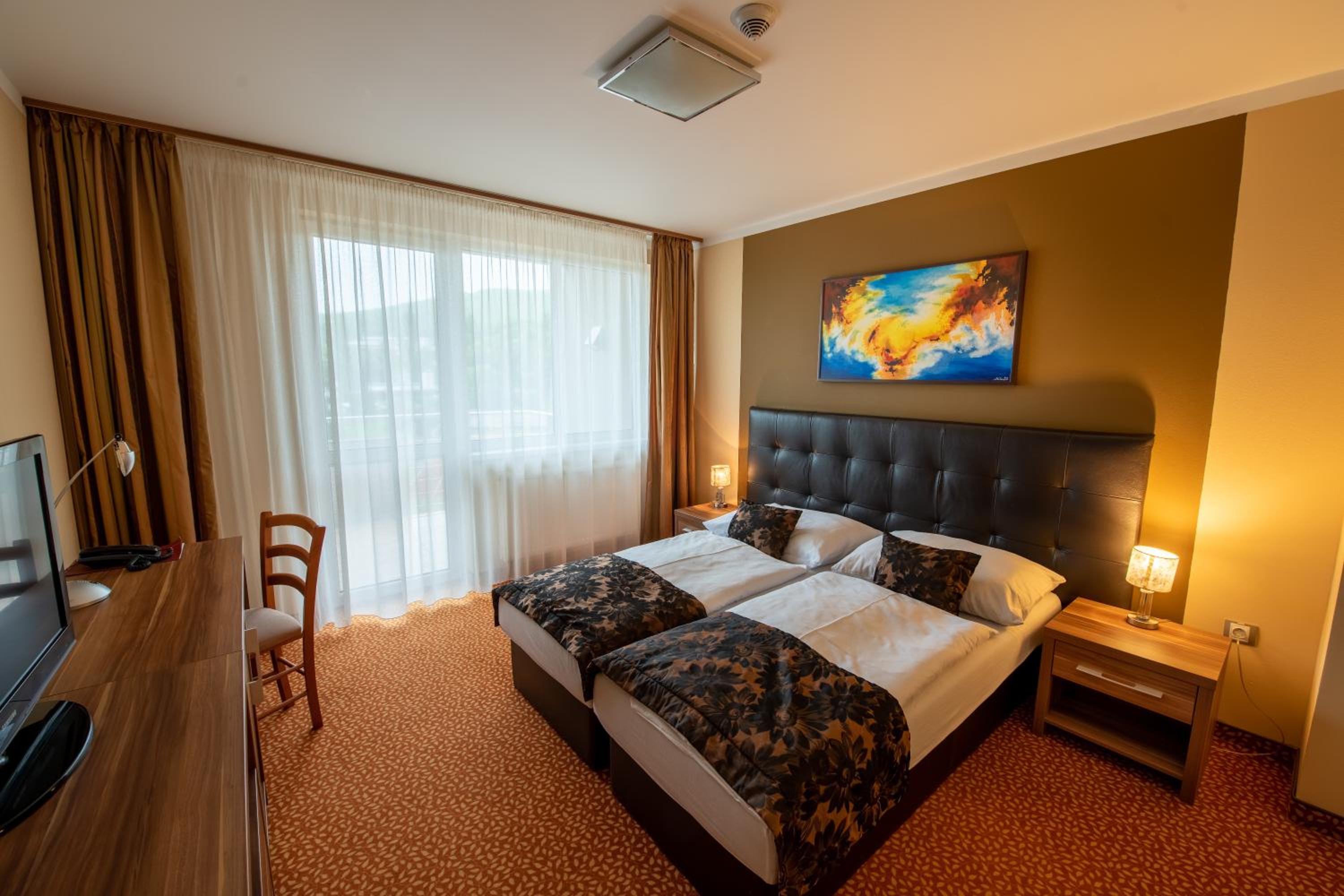 Double Room with Balcony photo 2