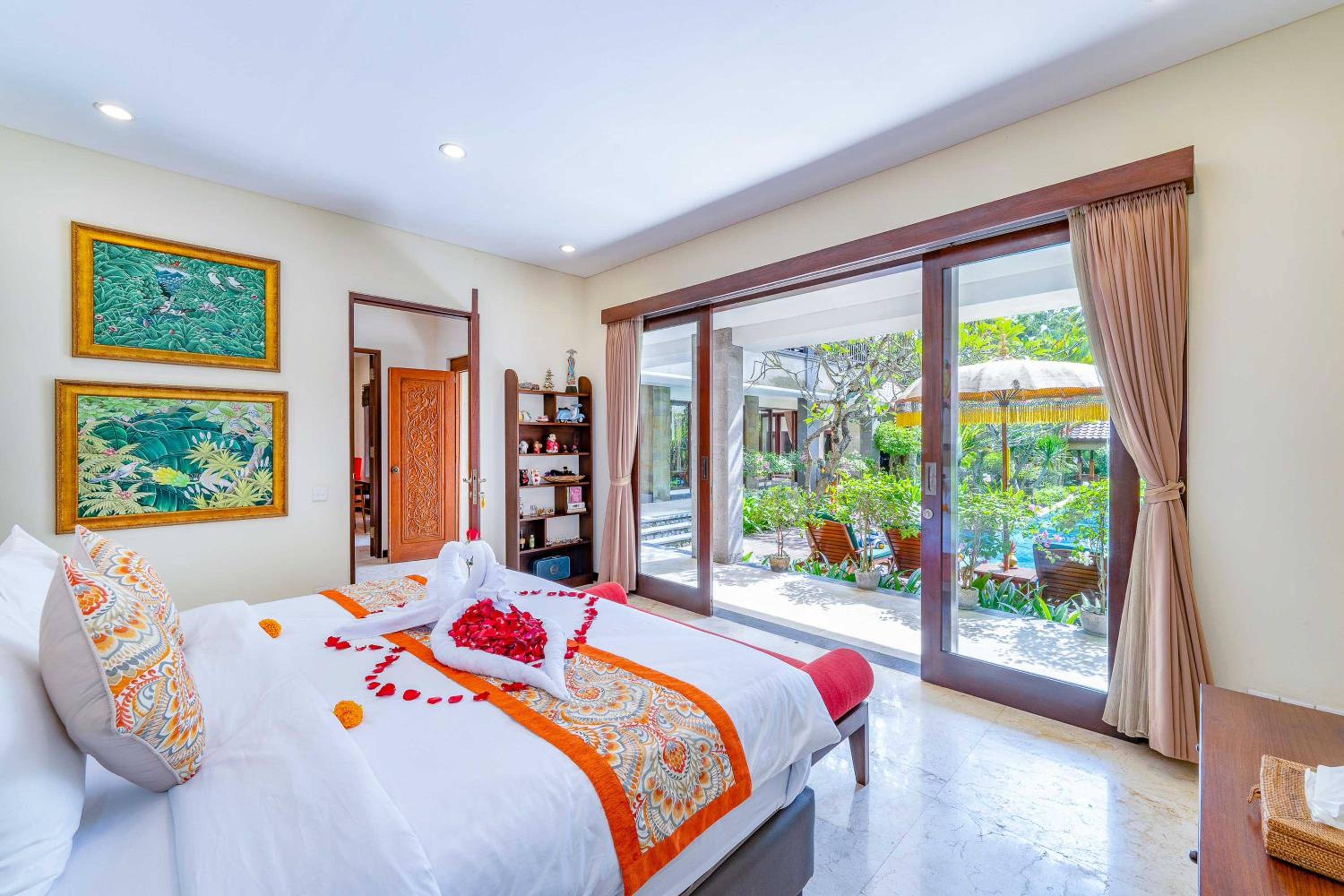 Deluxe Double Room with Pool Access photo 1