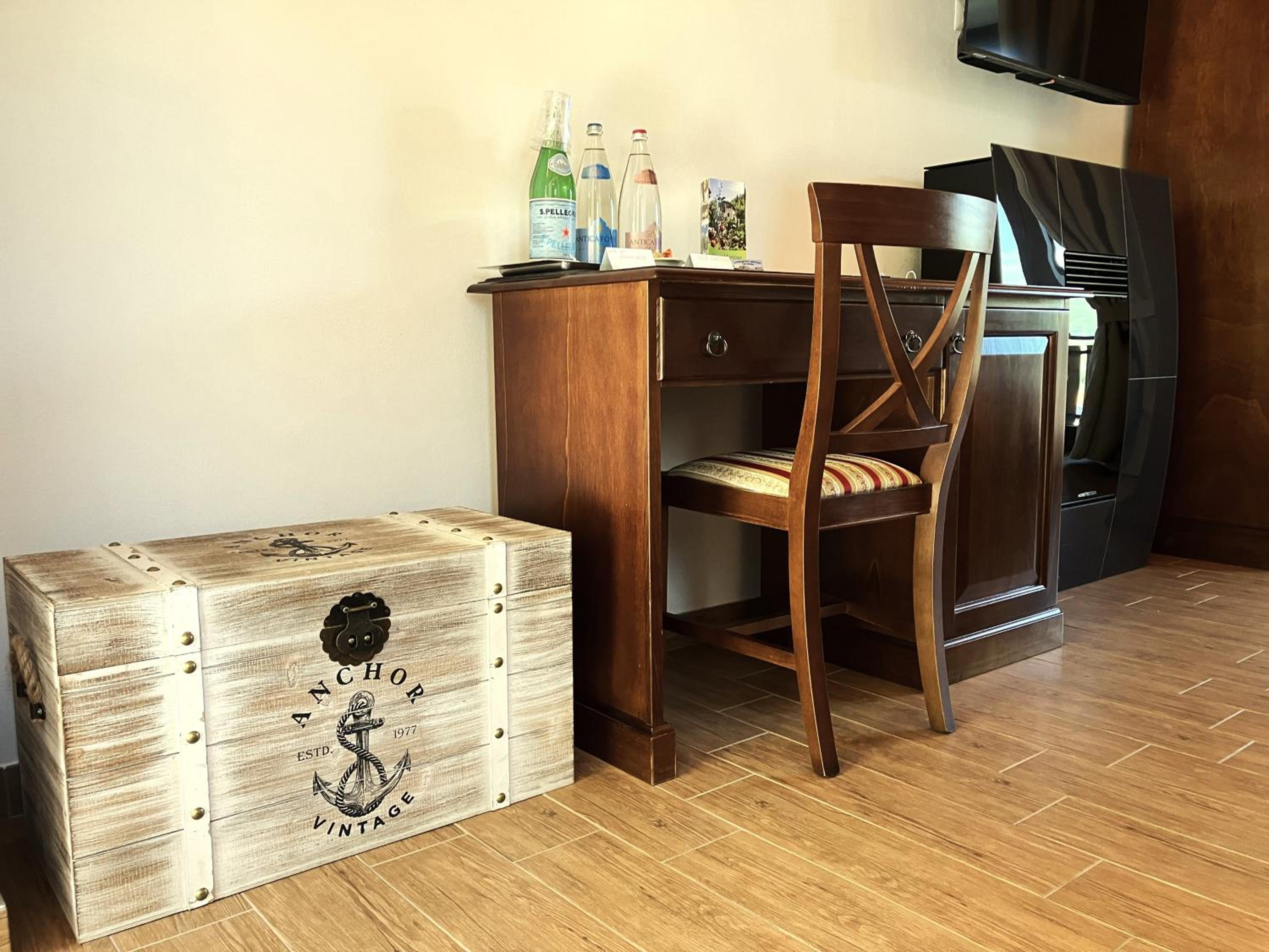 Double Room - Photo 5