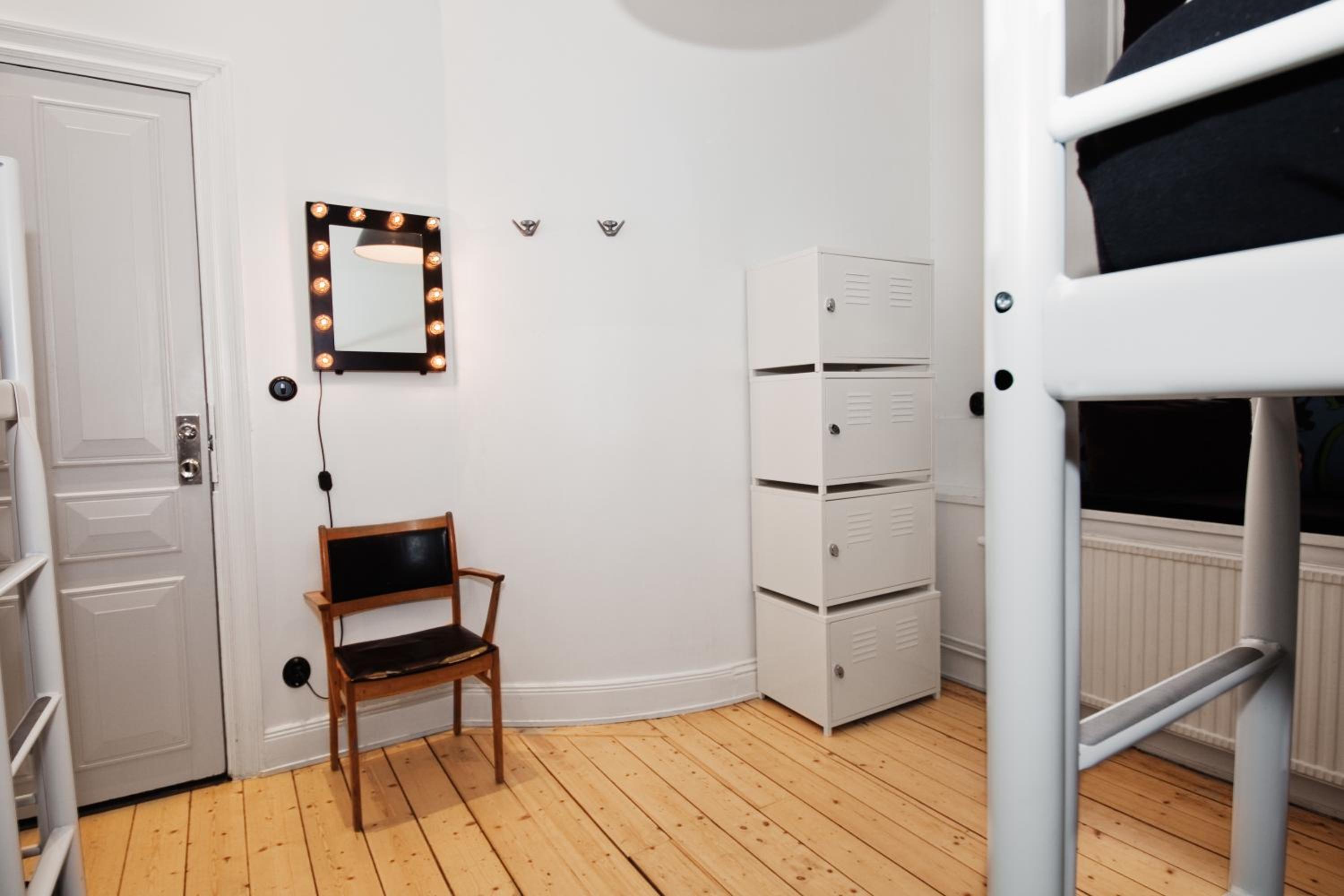 Bed in 4-Bed Woman Only Dormitory Room