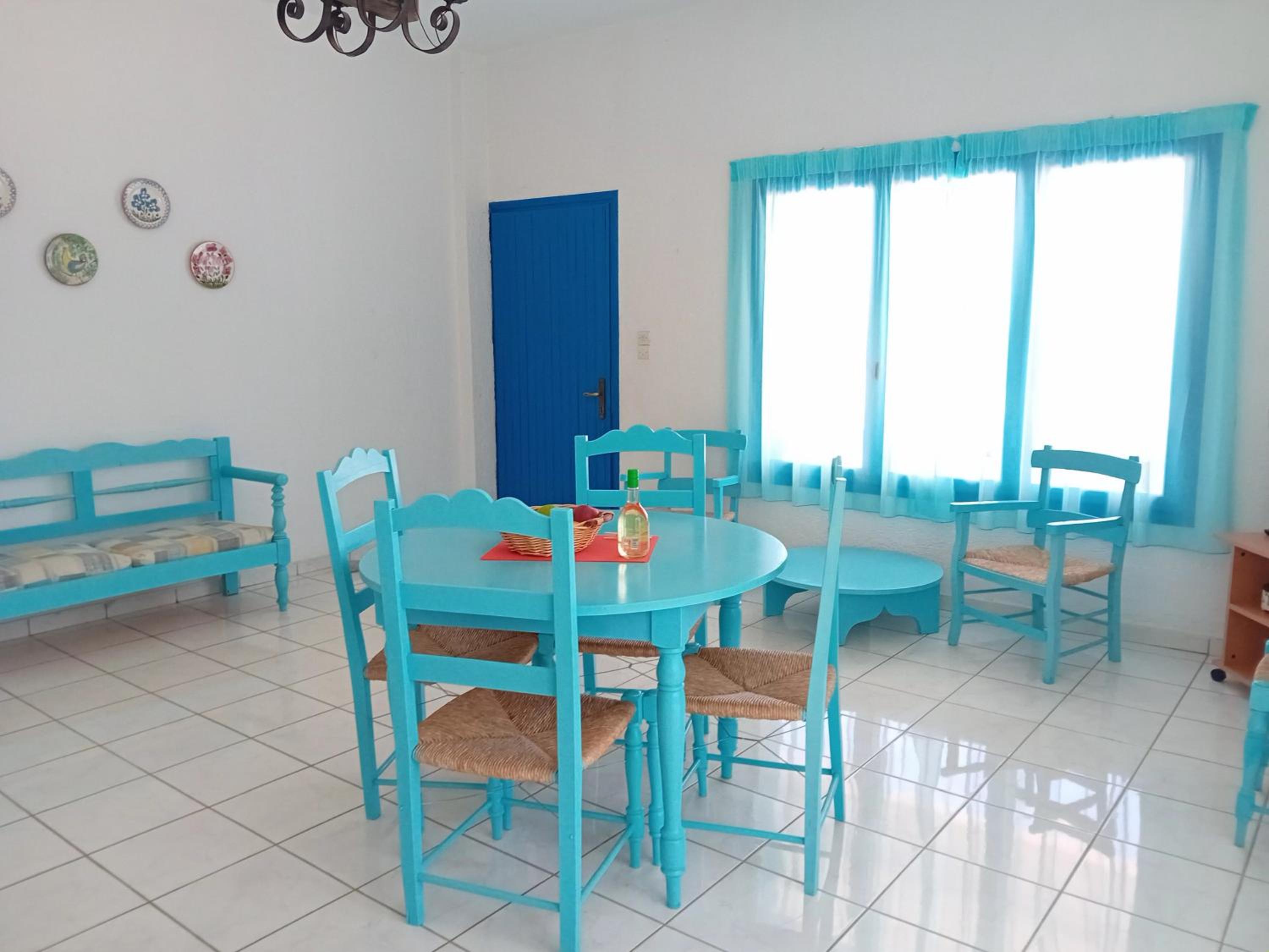 Three-Bedroom Apartment with Sea View (7 Adults) photo 3