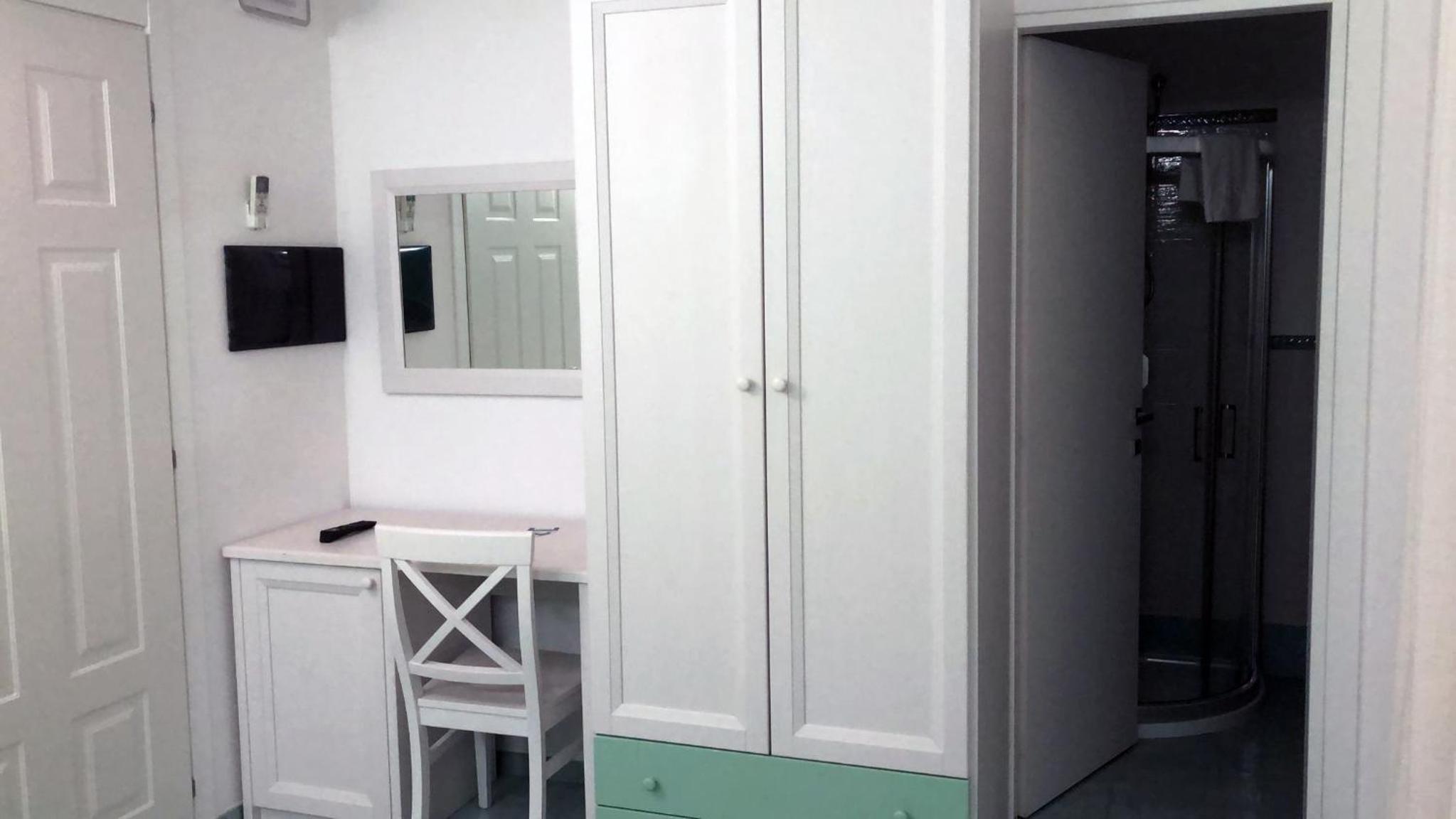 Double Room with Garden View - Photo 3