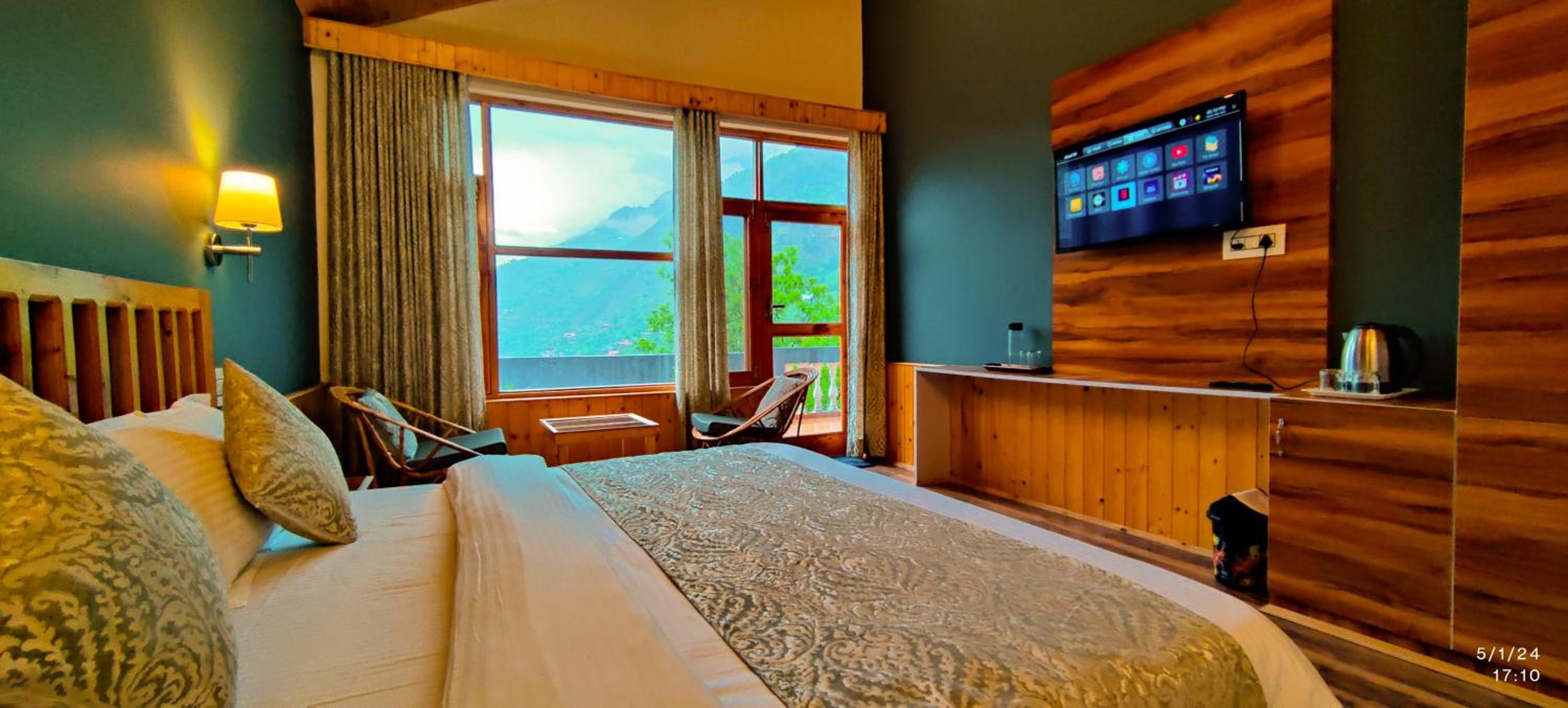 Double Room with Mountain View - Photo 29