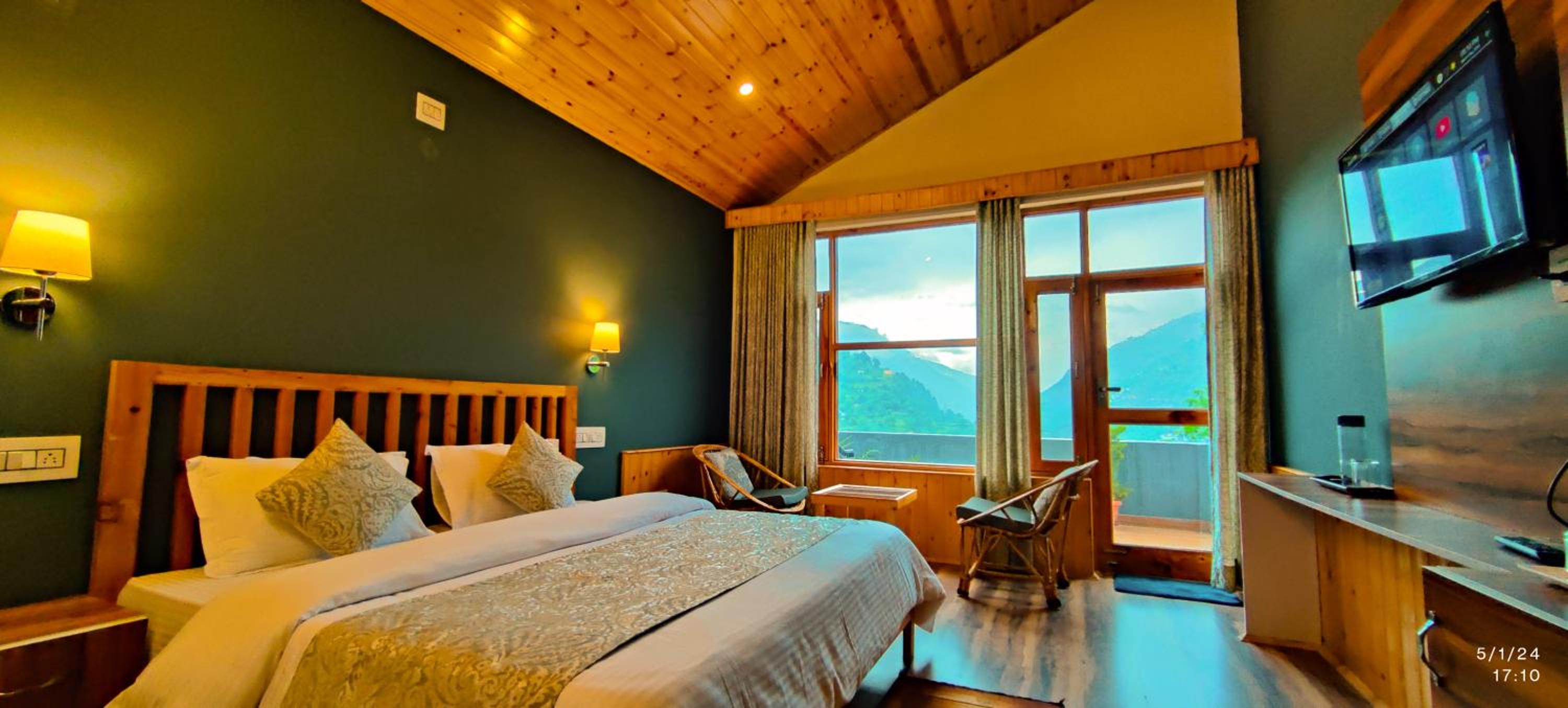 Double Room with Mountain View - Photo 27