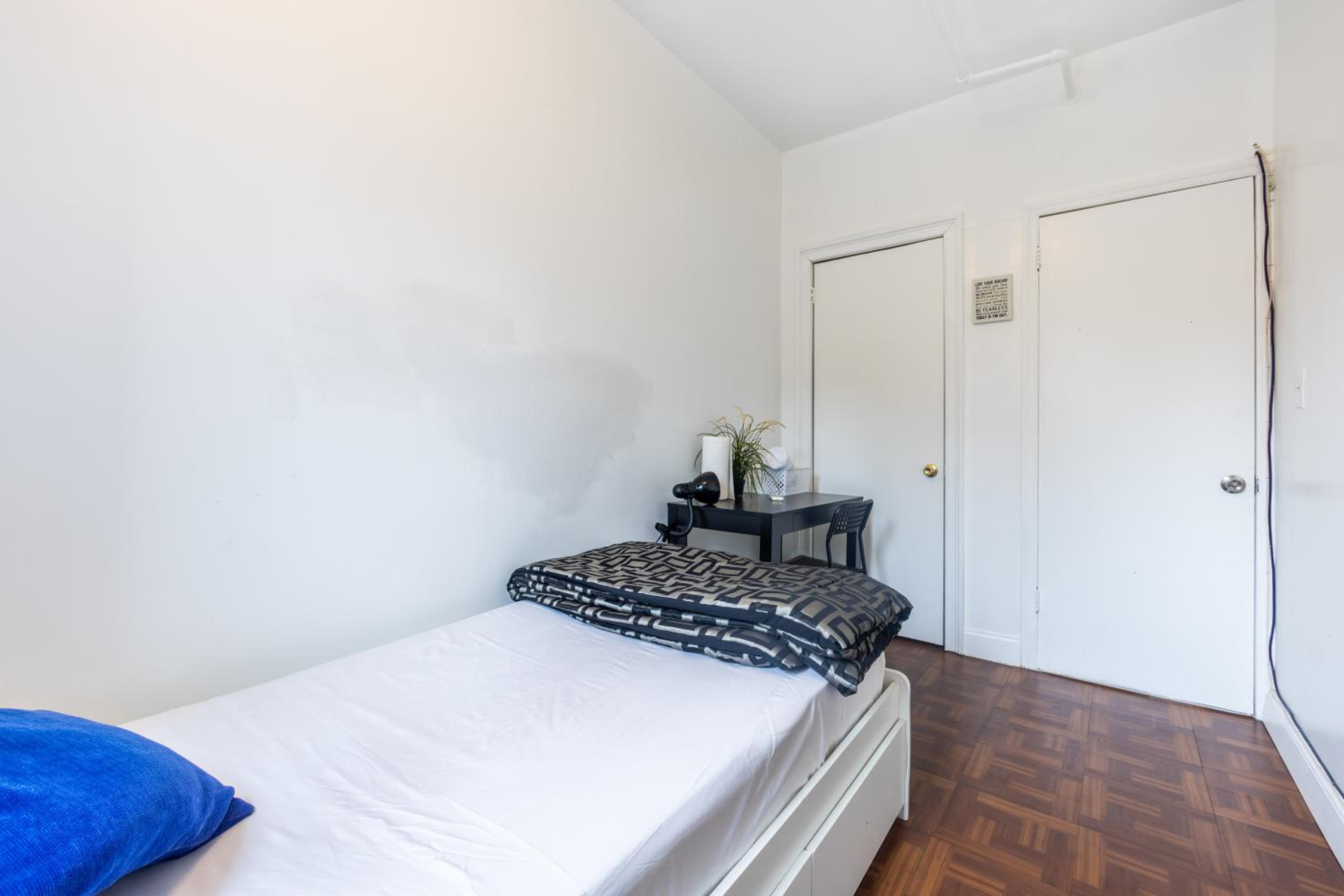 Single Room with Garden View photo 1