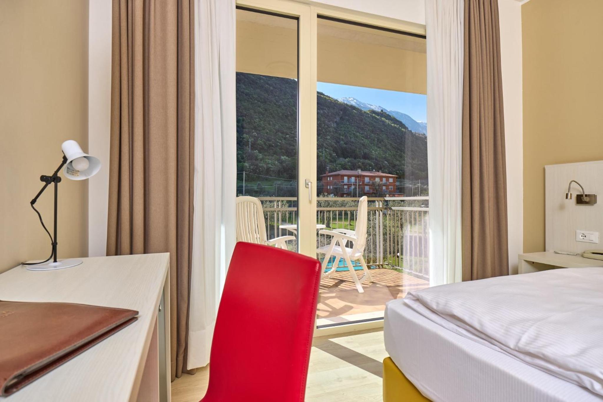 Double or Twin Room with Garden View
