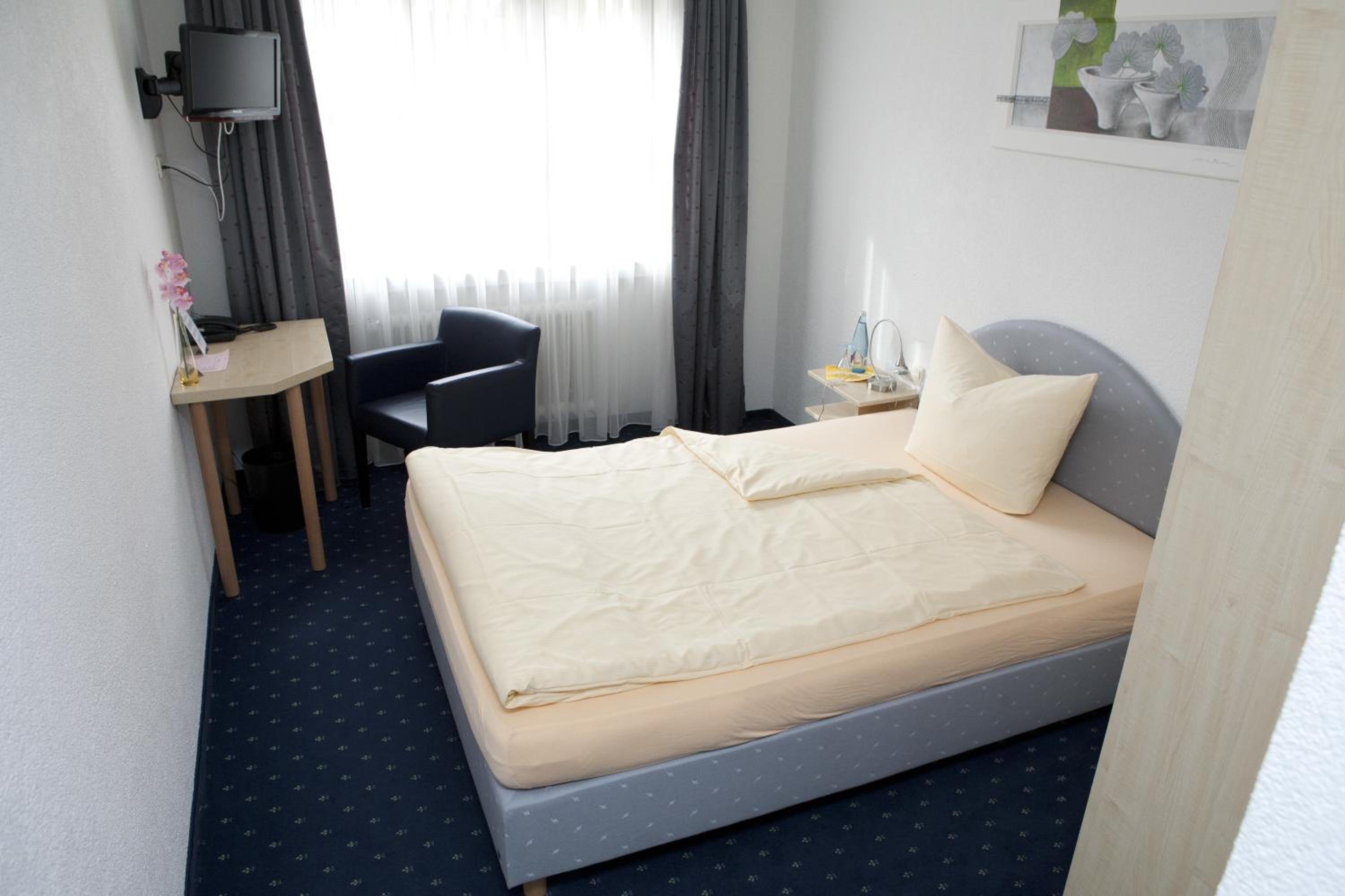 Single Room photo 3