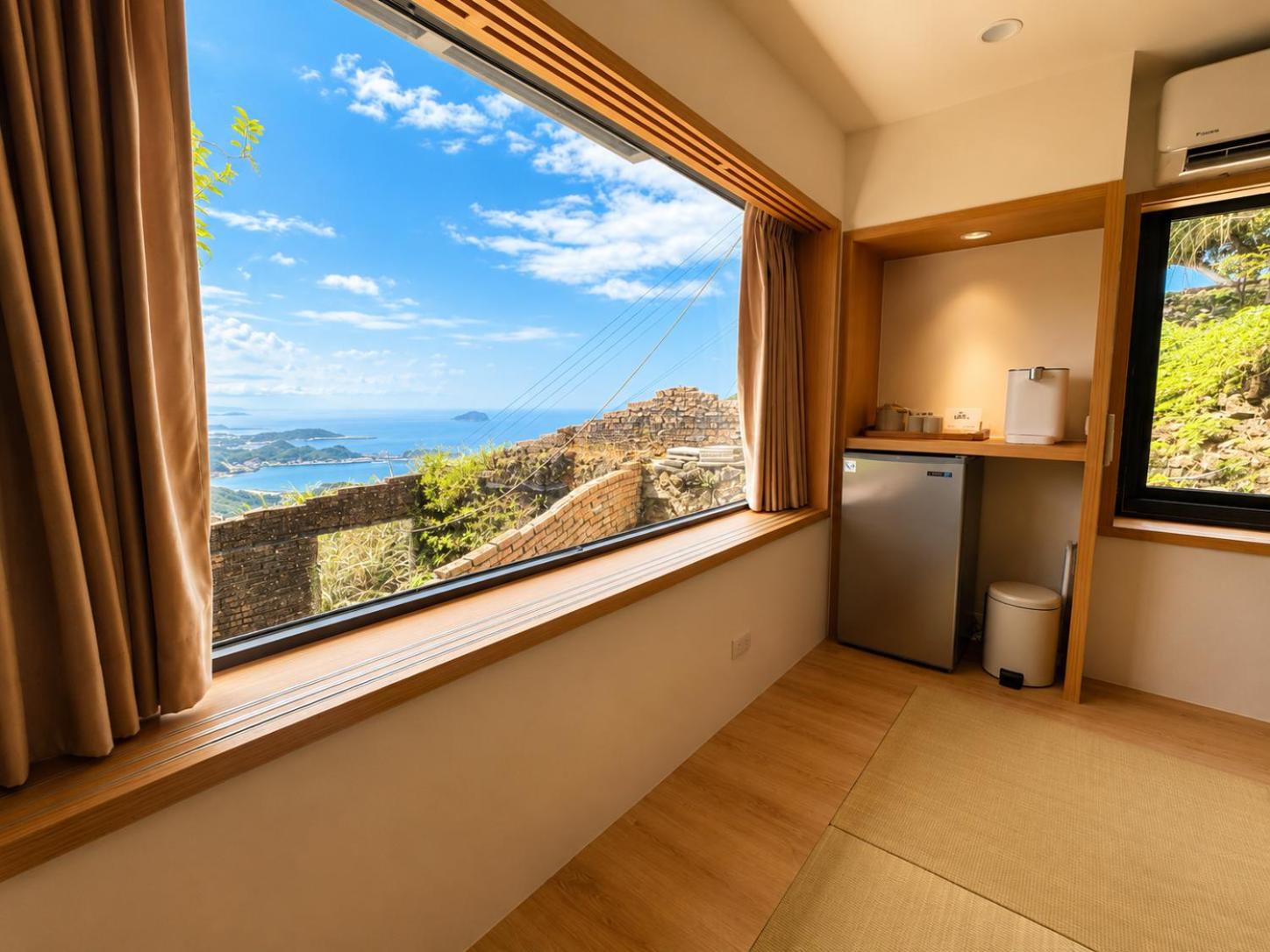 Superior Twin Room with Sea View