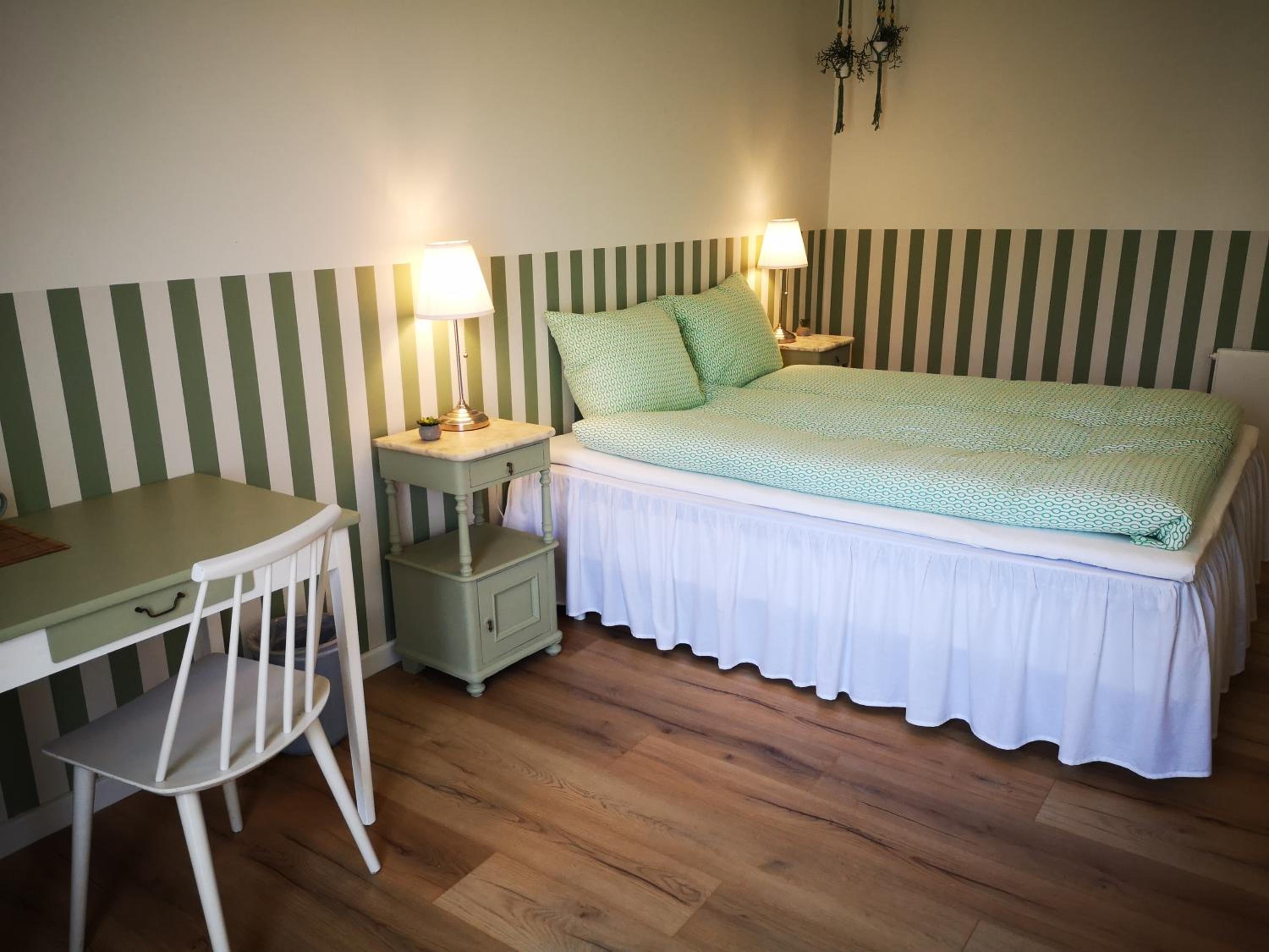 Triple Room with Private Bathroom photo 2