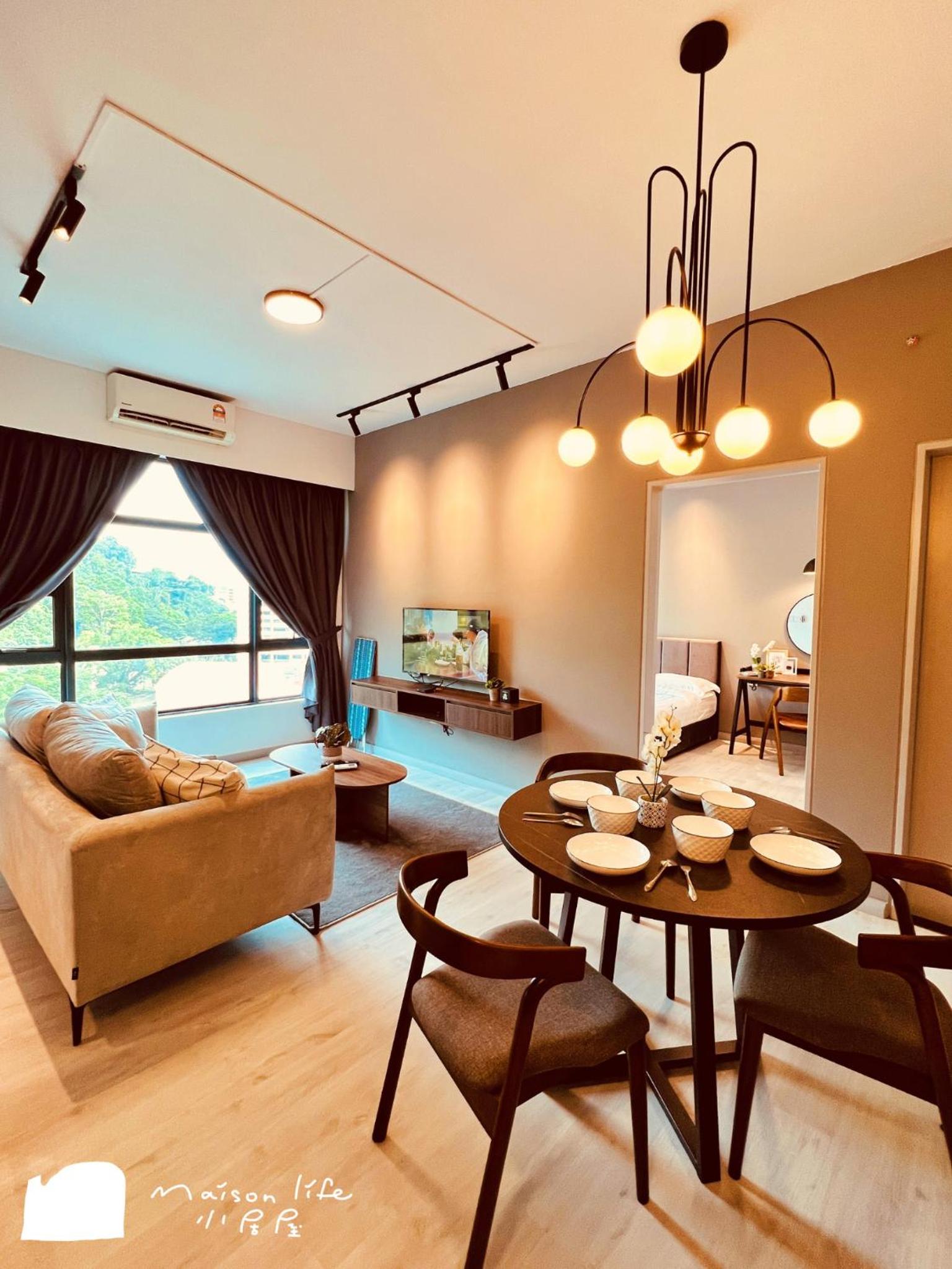 Apartment with City View