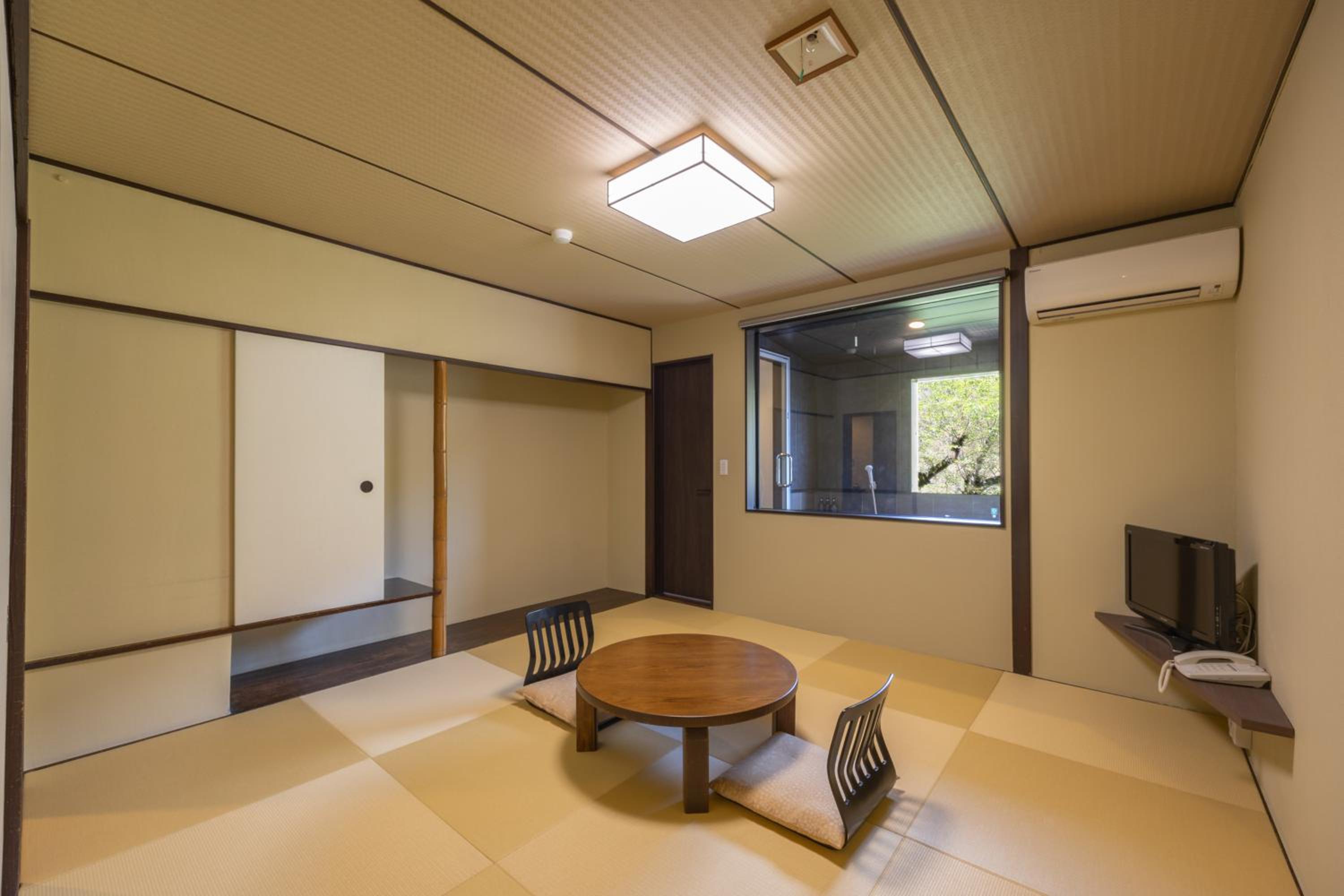 Quadruple Room with Private External Bathroom - Photo 7