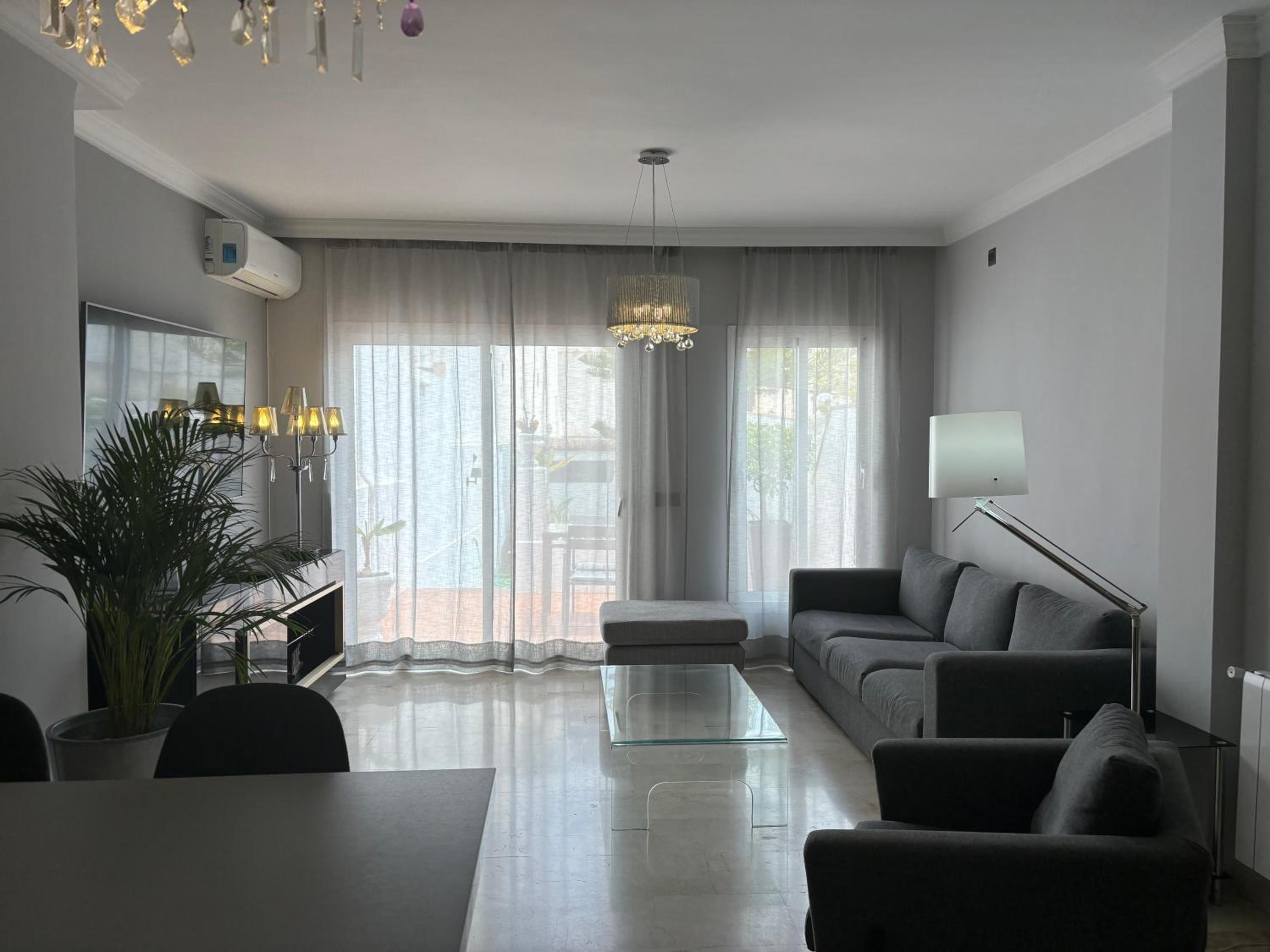 2-Bedroom Abril Apartments photo 2