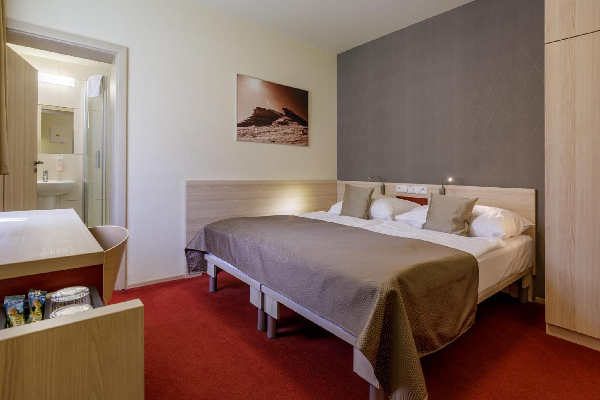 Standard Double Room photo 1