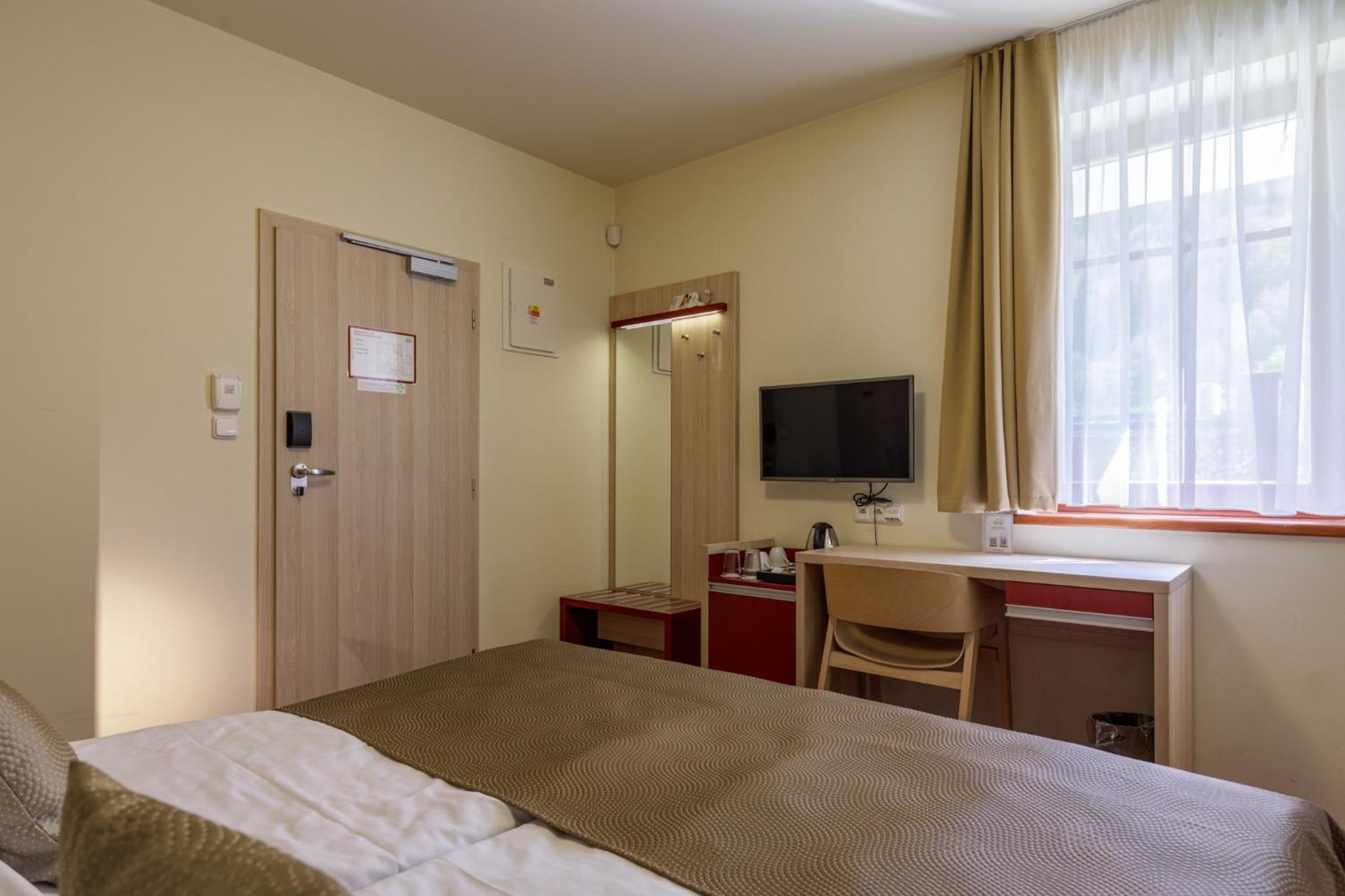 Standard Double Room photo 2