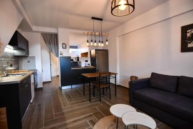Apartment - Ground Floor photo 2
