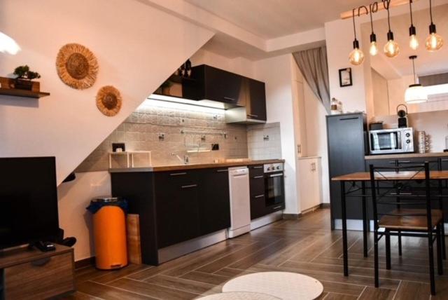 Apartment - Ground Floor photo 3