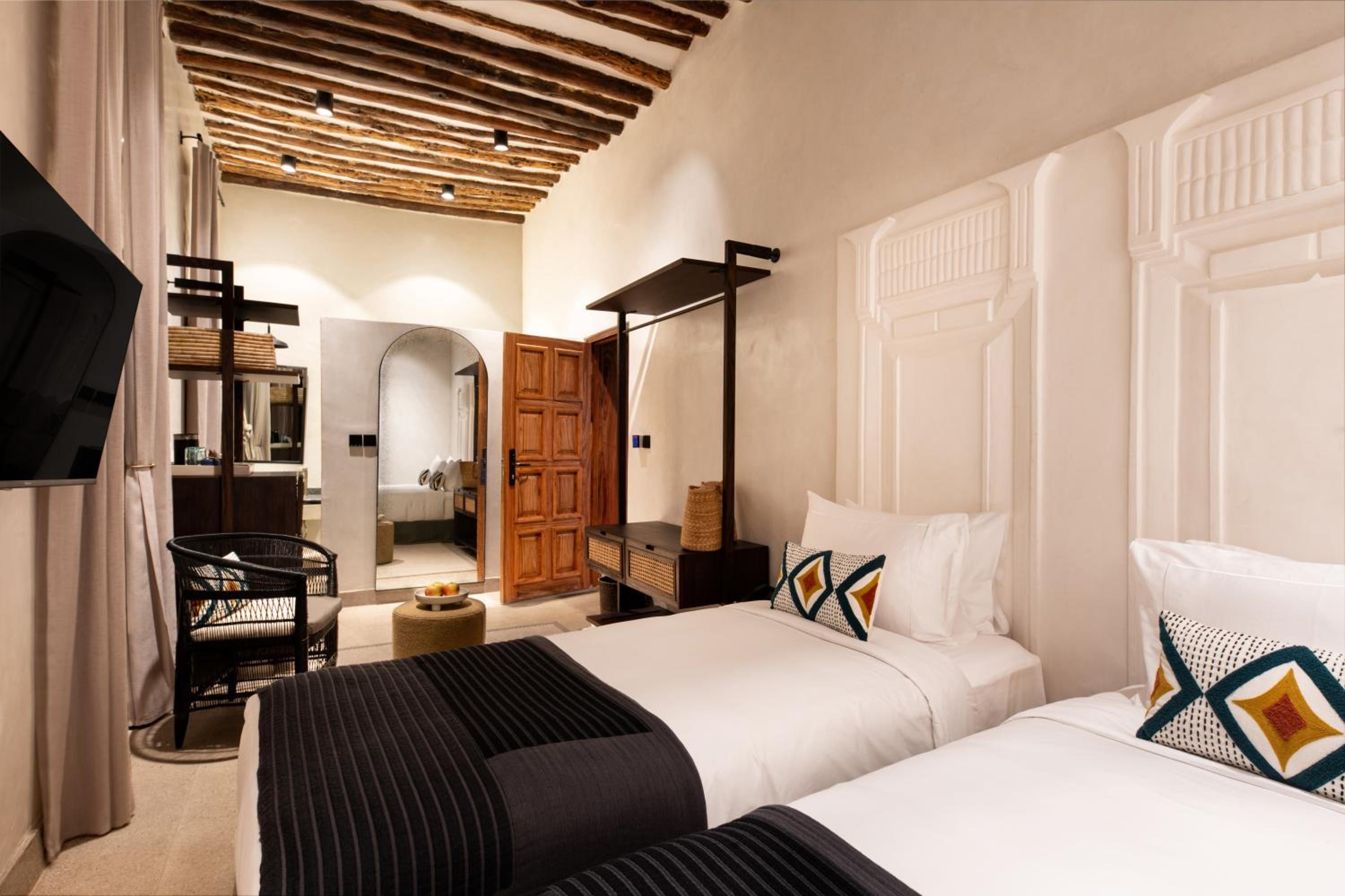 Deluxe Twin Room - Photo 1