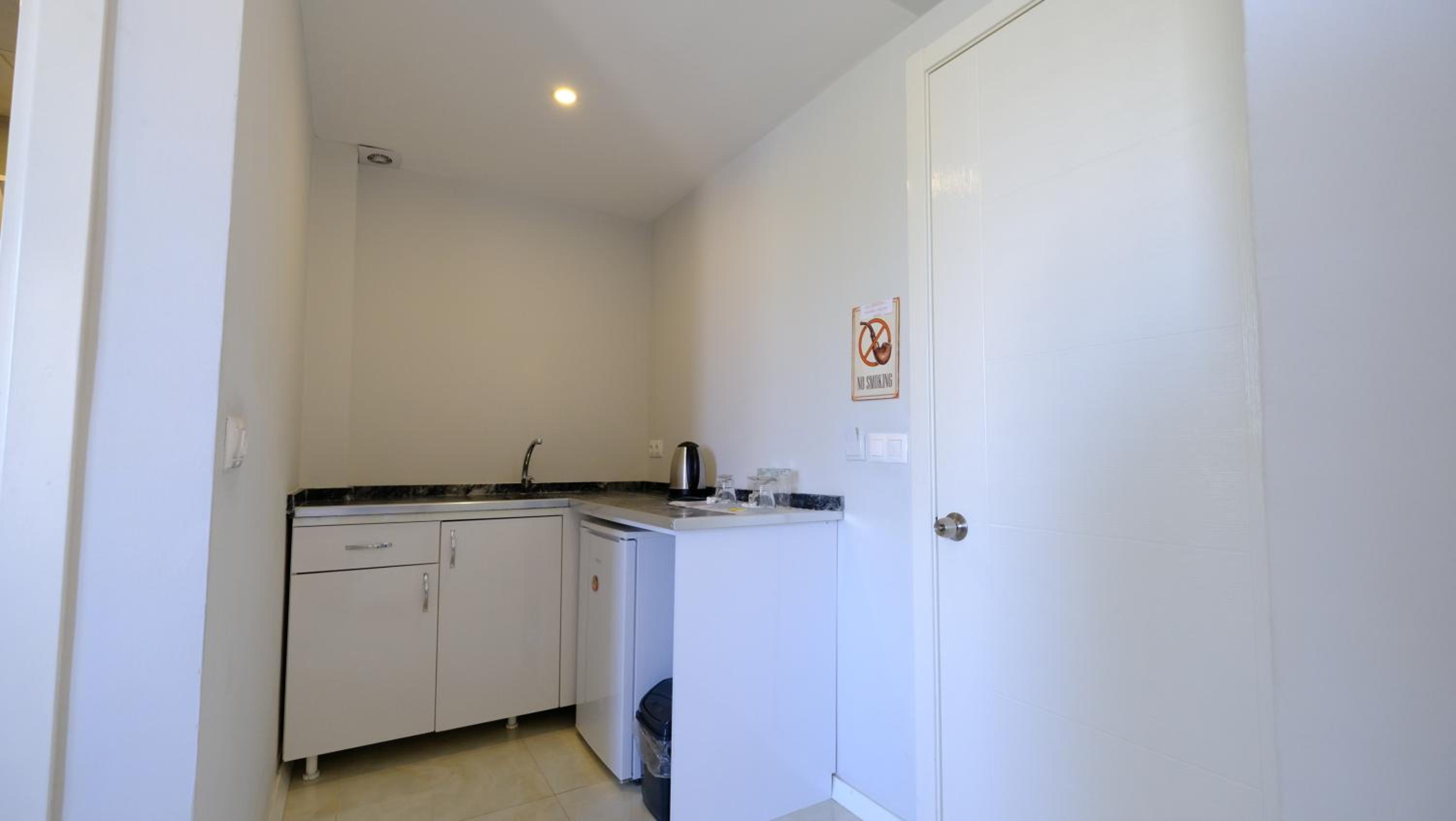 Deluxe Triple Room - Photo 2