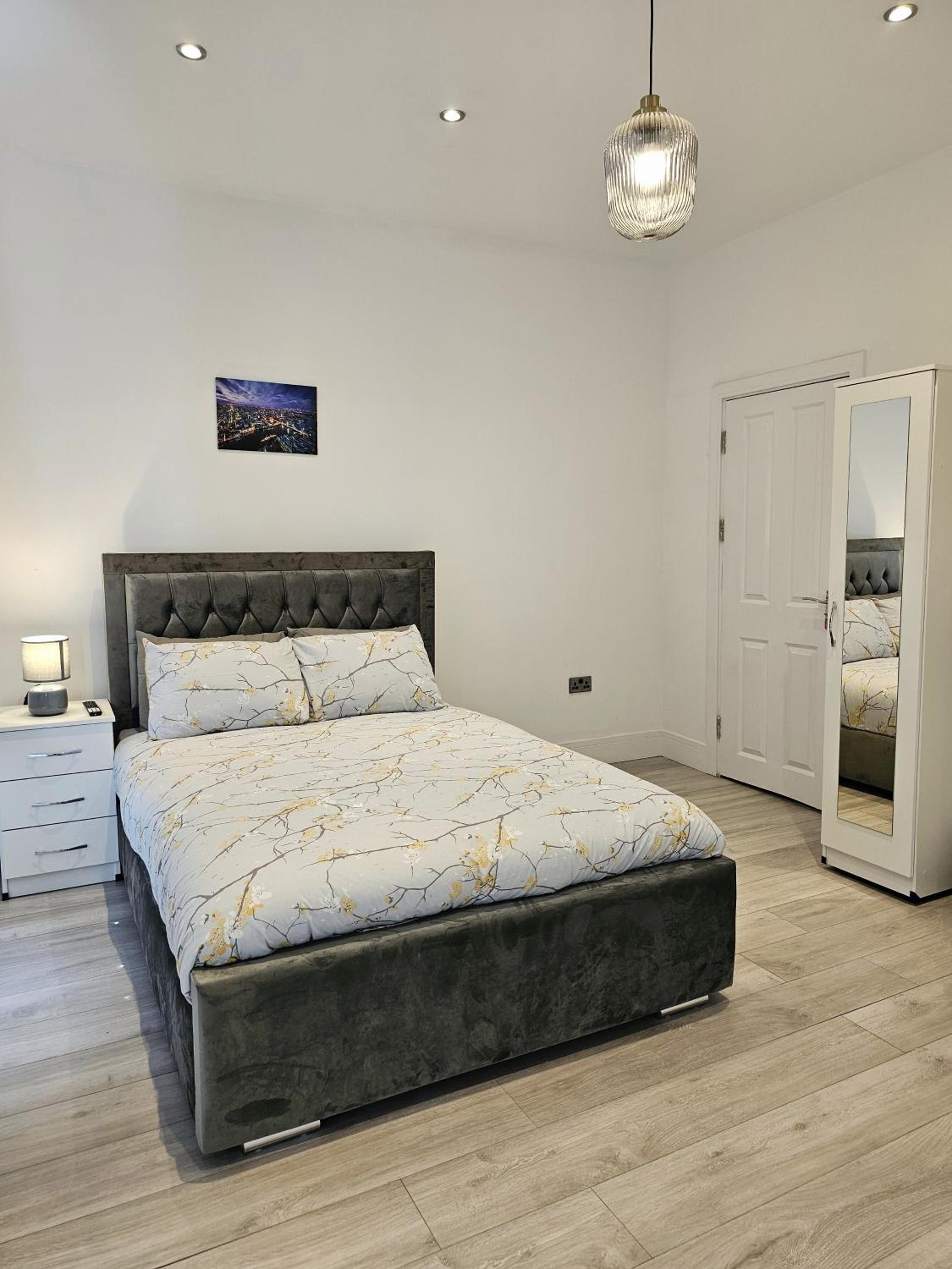 Deluxe King Room photo 1