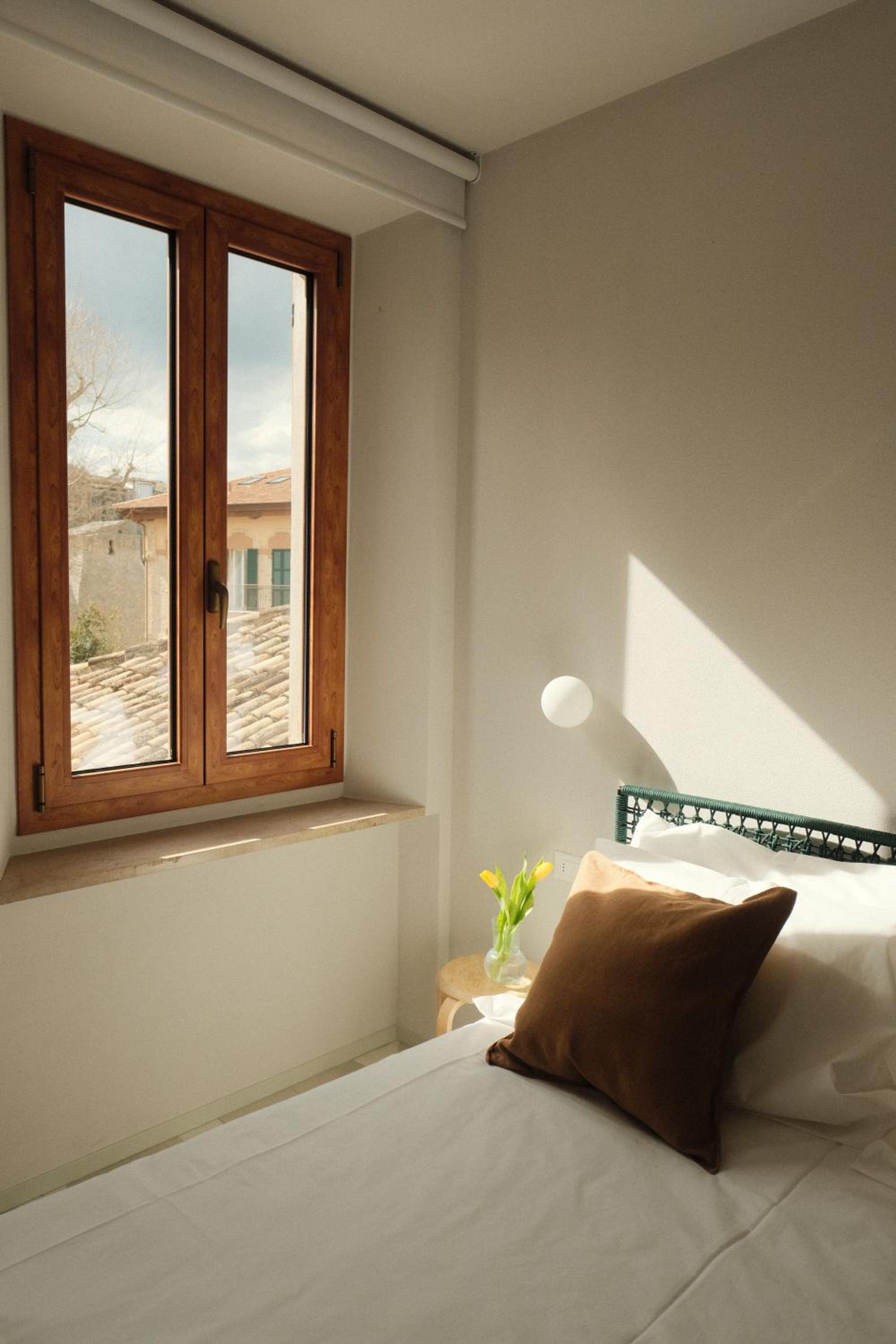 Deluxe Double Room with Extra Bed photo 1
