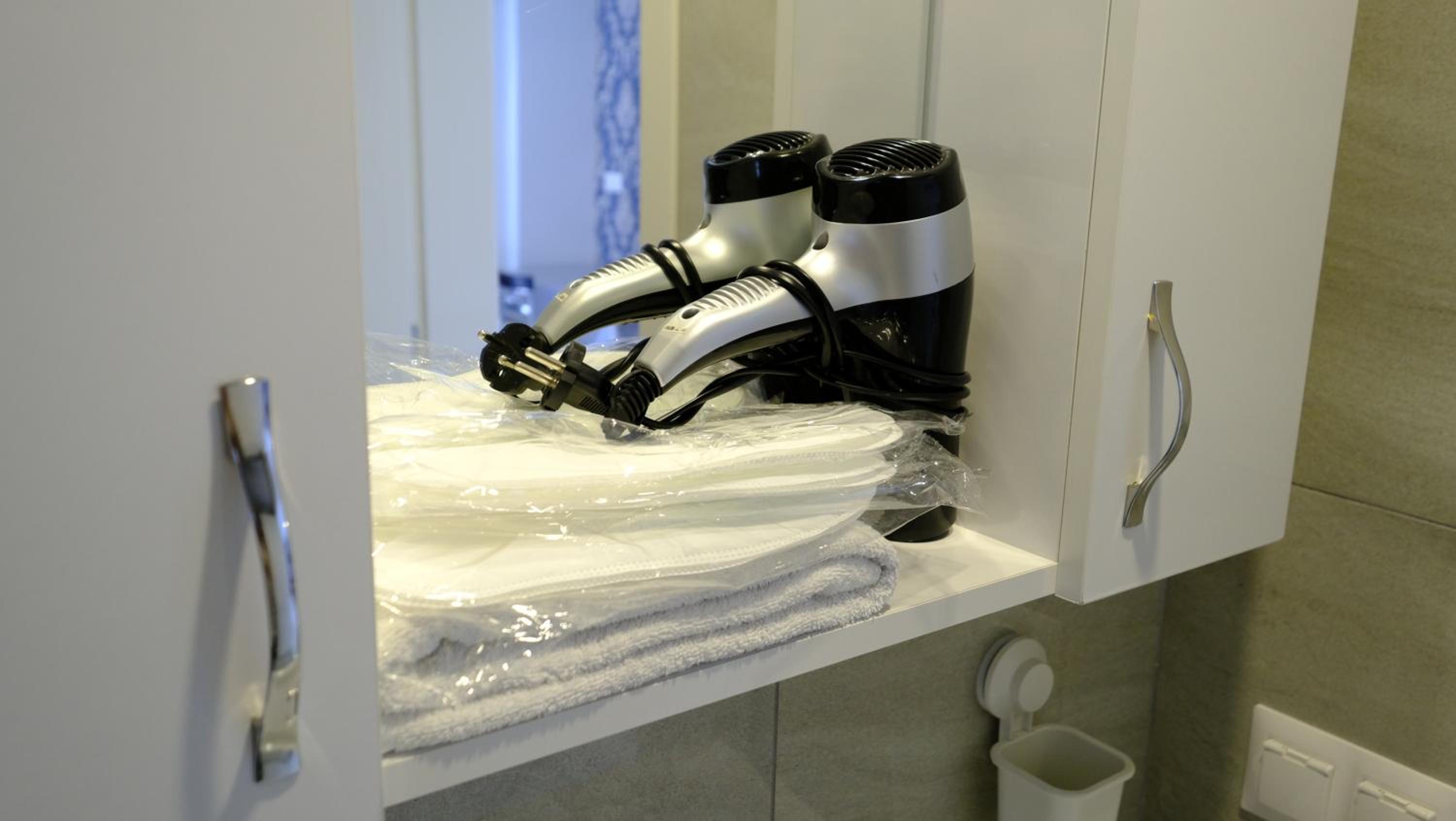 Deluxe Triple Room - Photo 10