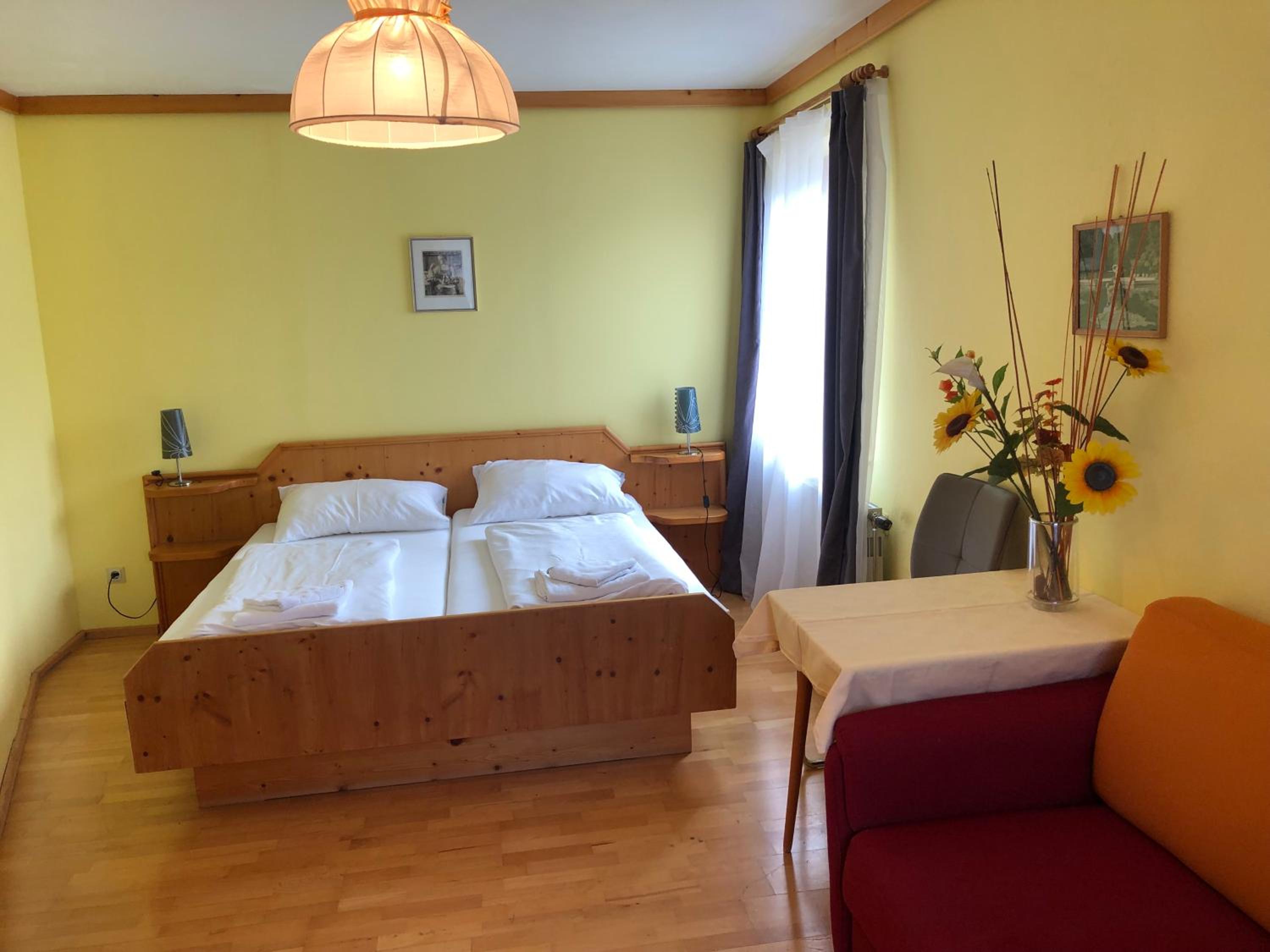 Double Room with Mountain View - Photo 16