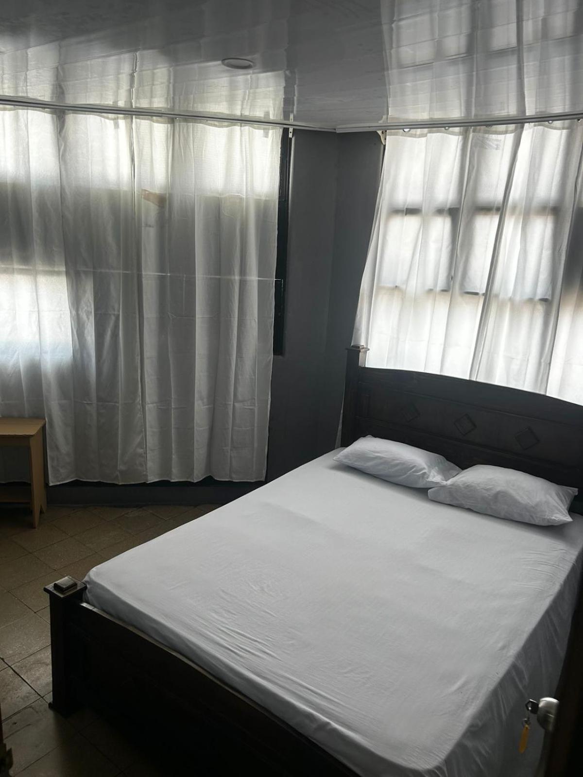 Double Room with Shared Bathroom photo 3