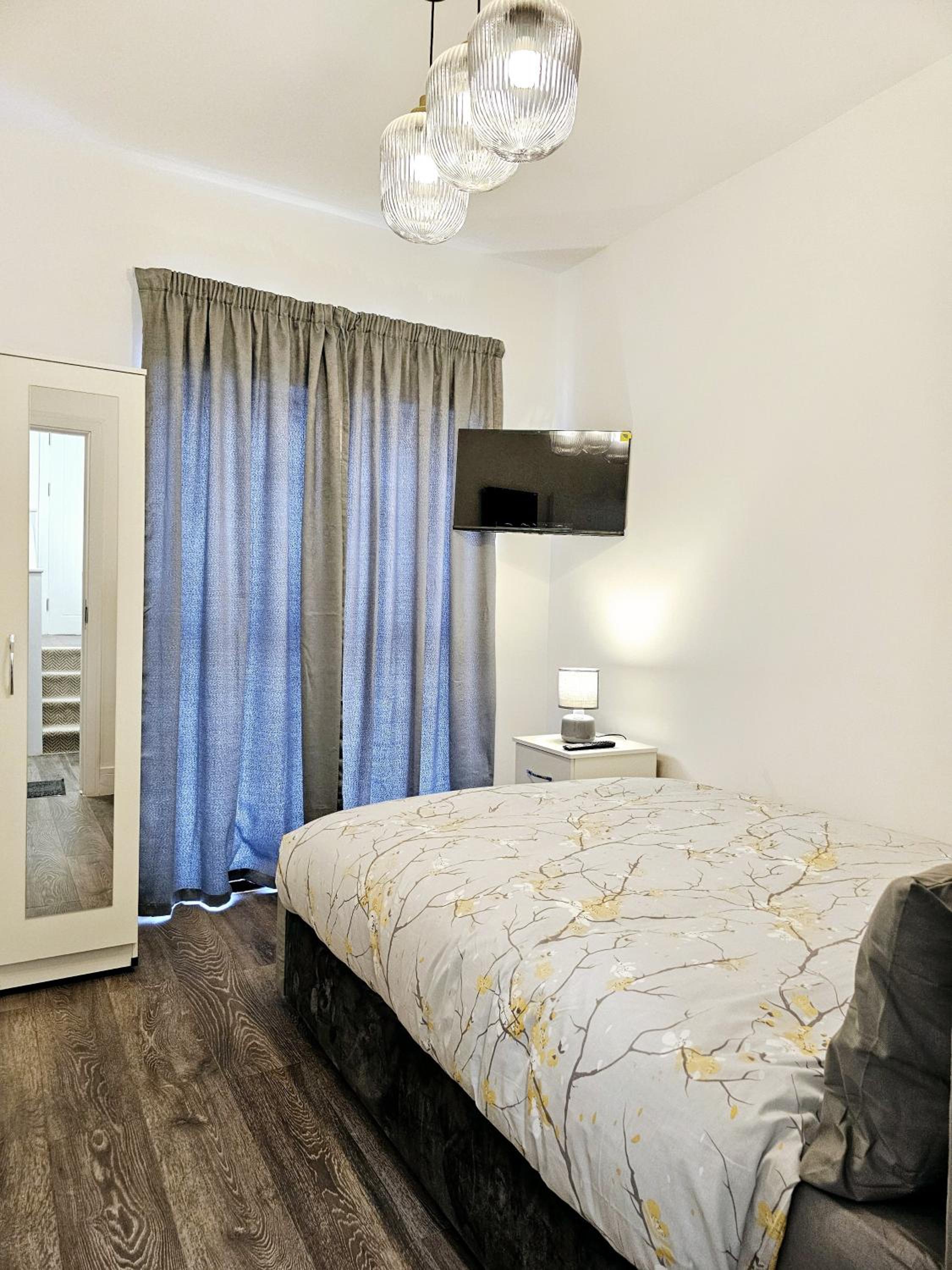 Double Room with Private External Bathroom photo 2