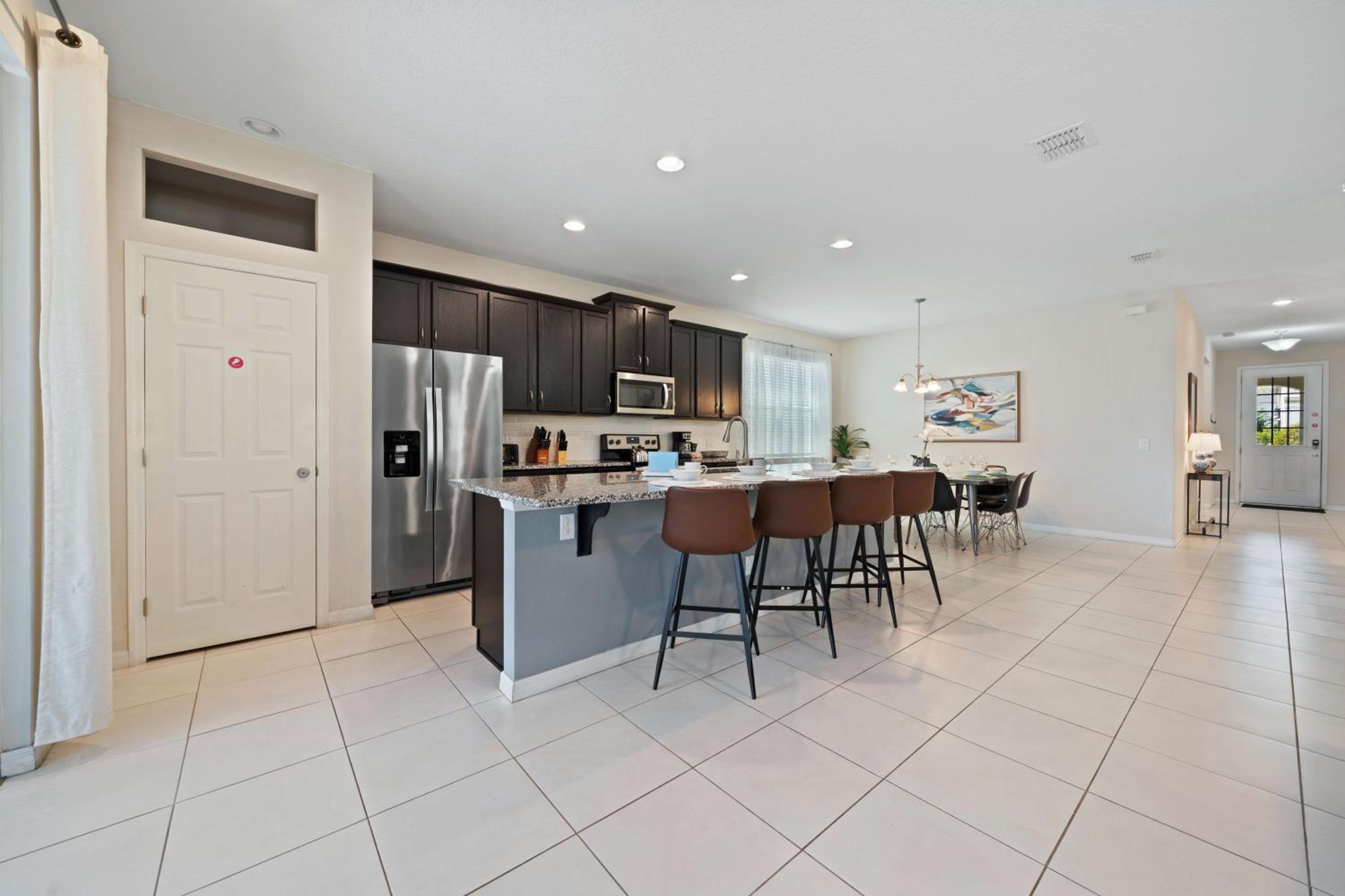 Four-Bedroom House - Photo 11