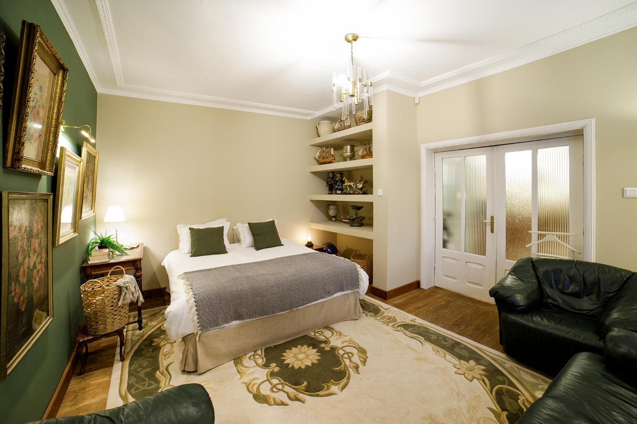 Two-Bedroom Cottage - Photo 1