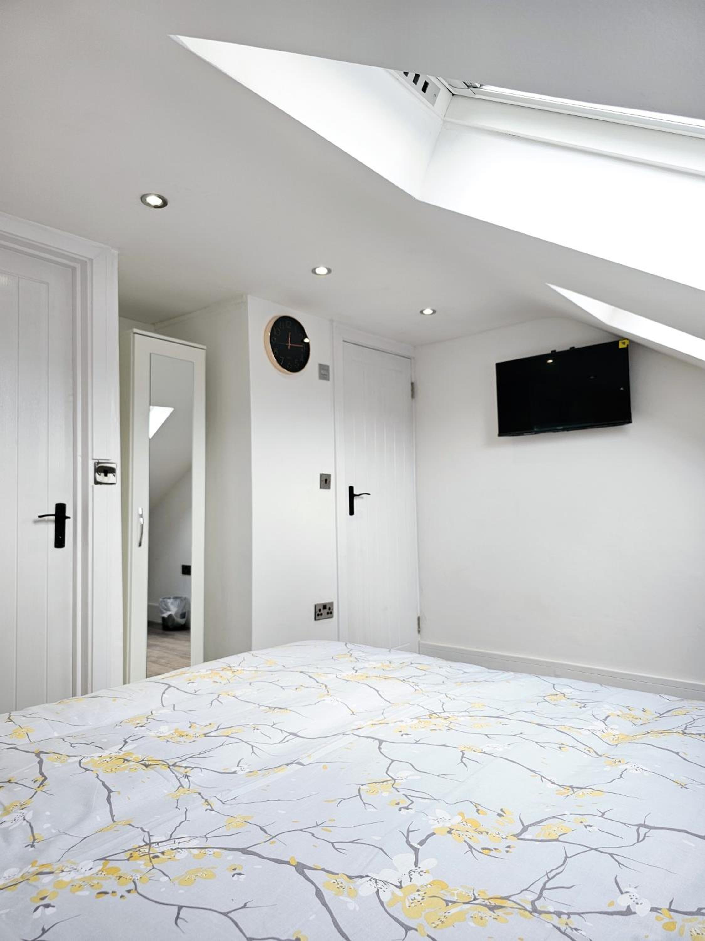 Standard Double Room photo 3