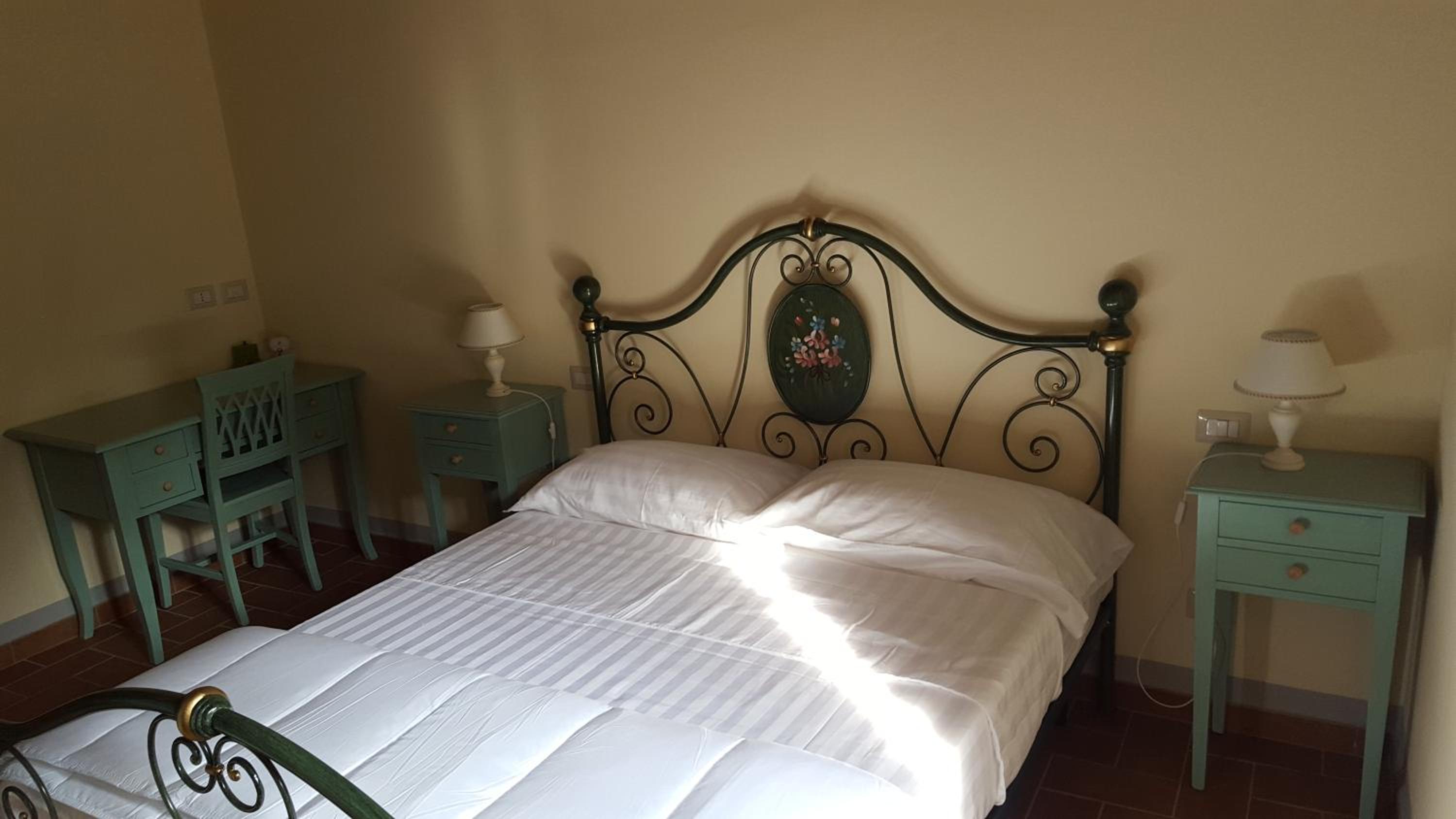 Superior King Room photo 2