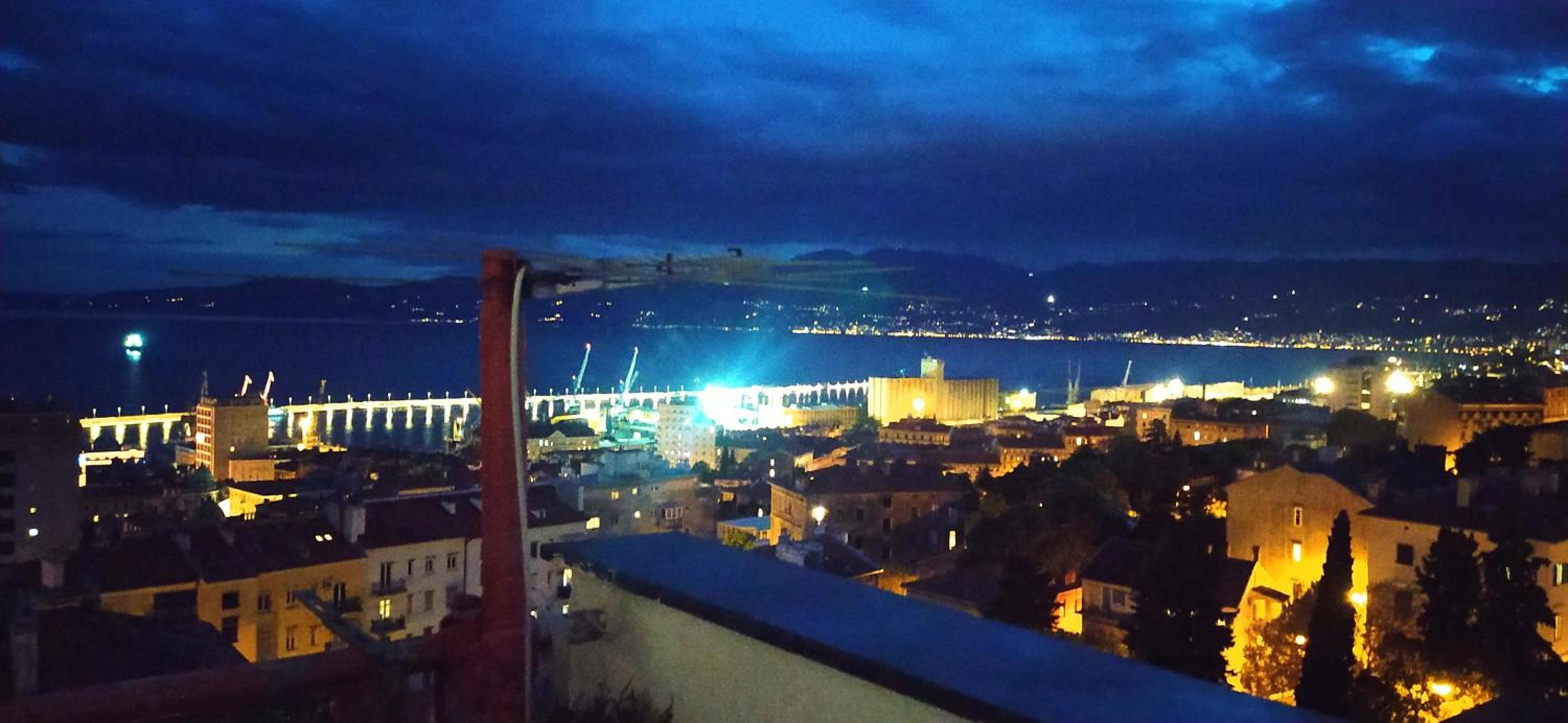Apartment with Sea View - Photo 35