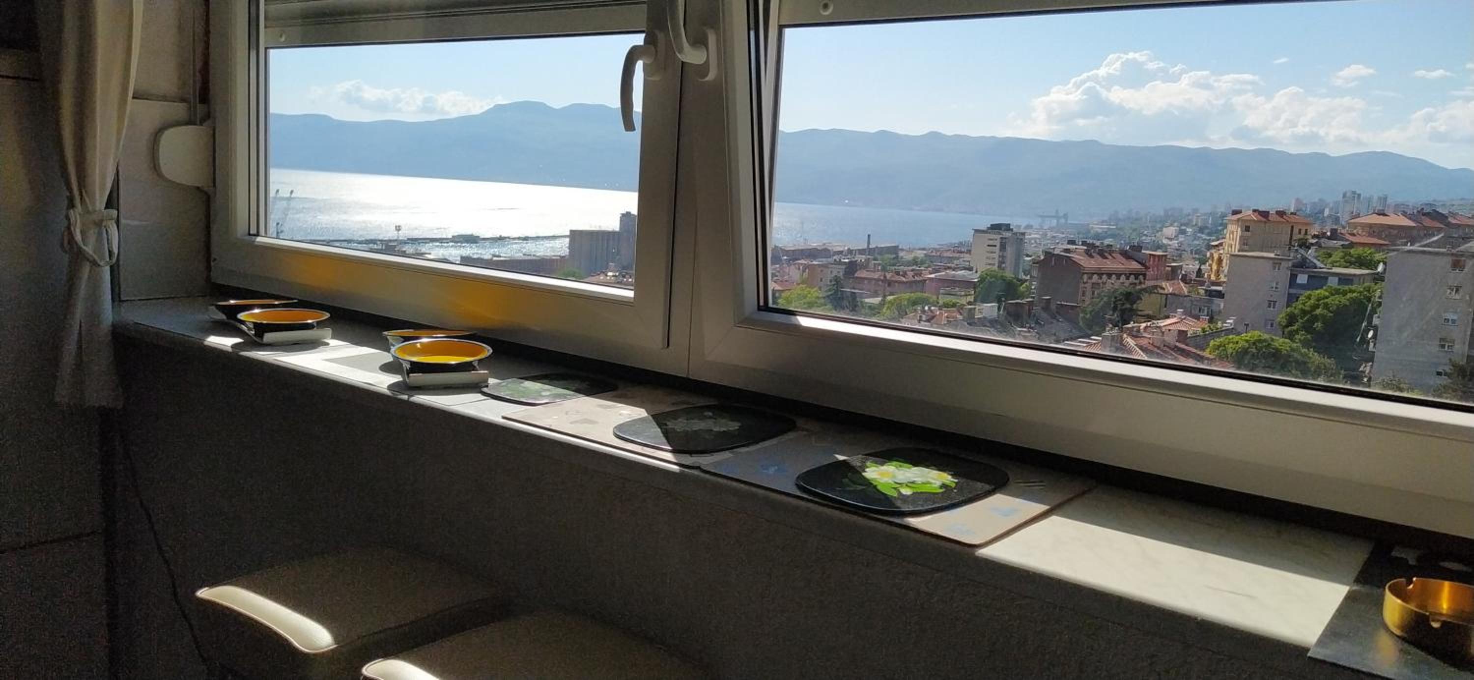 Apartment with Sea View - Photo 34