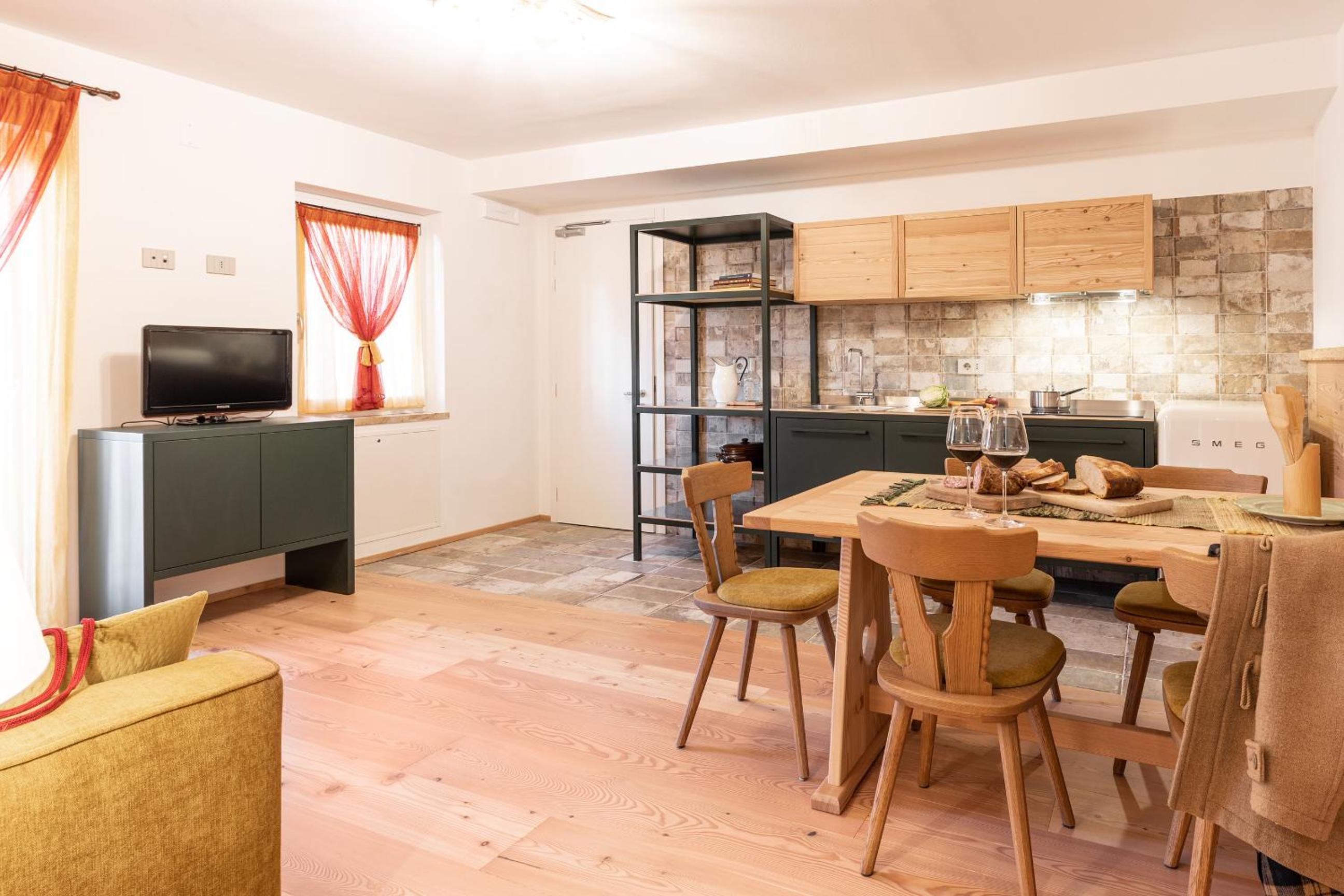 Suite Apartment - Photo 25