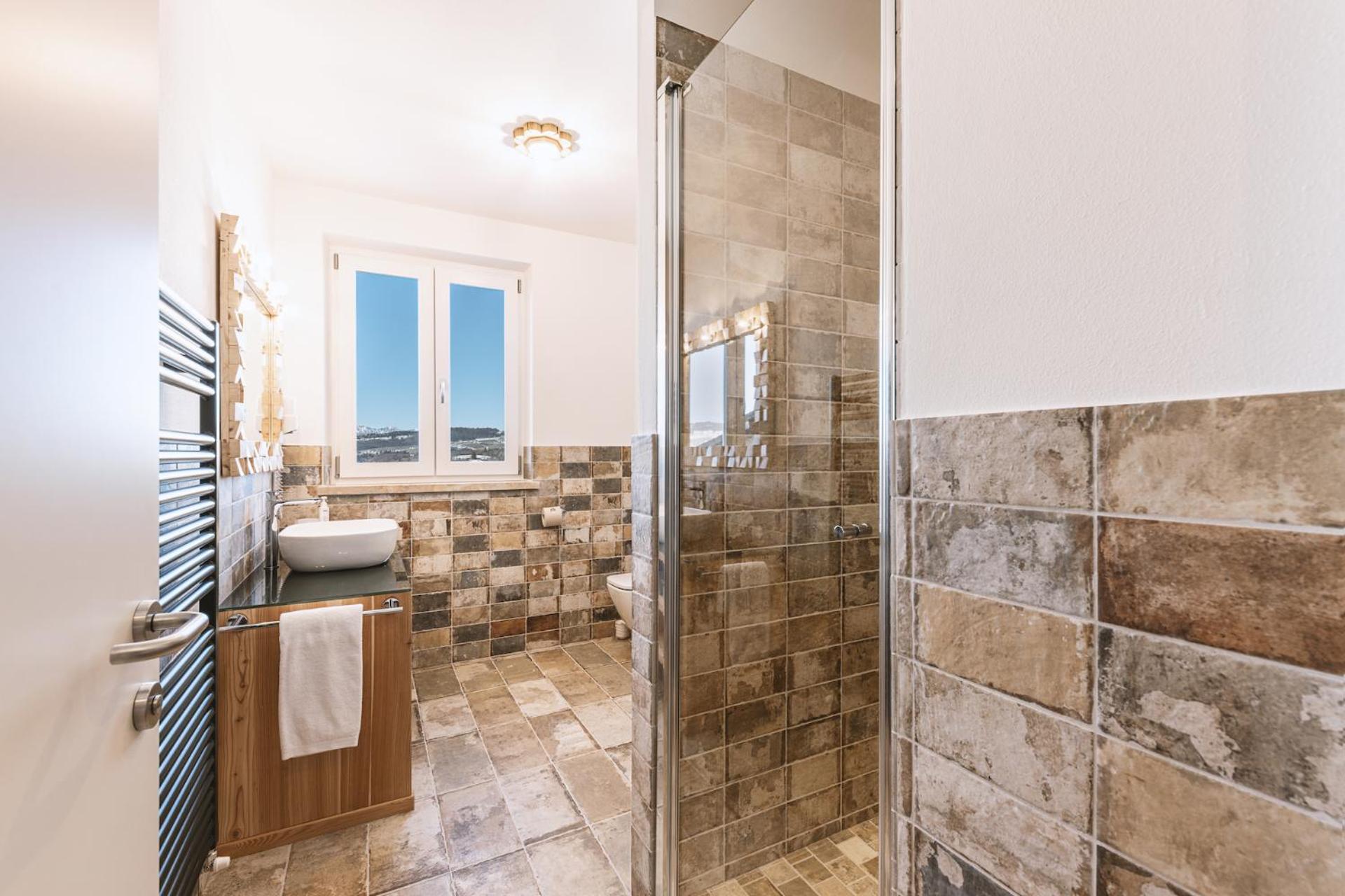 Suite Apartment - Photo 10