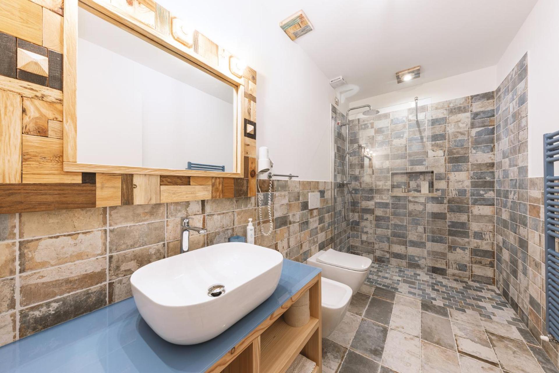 Suite Apartment - Photo 11